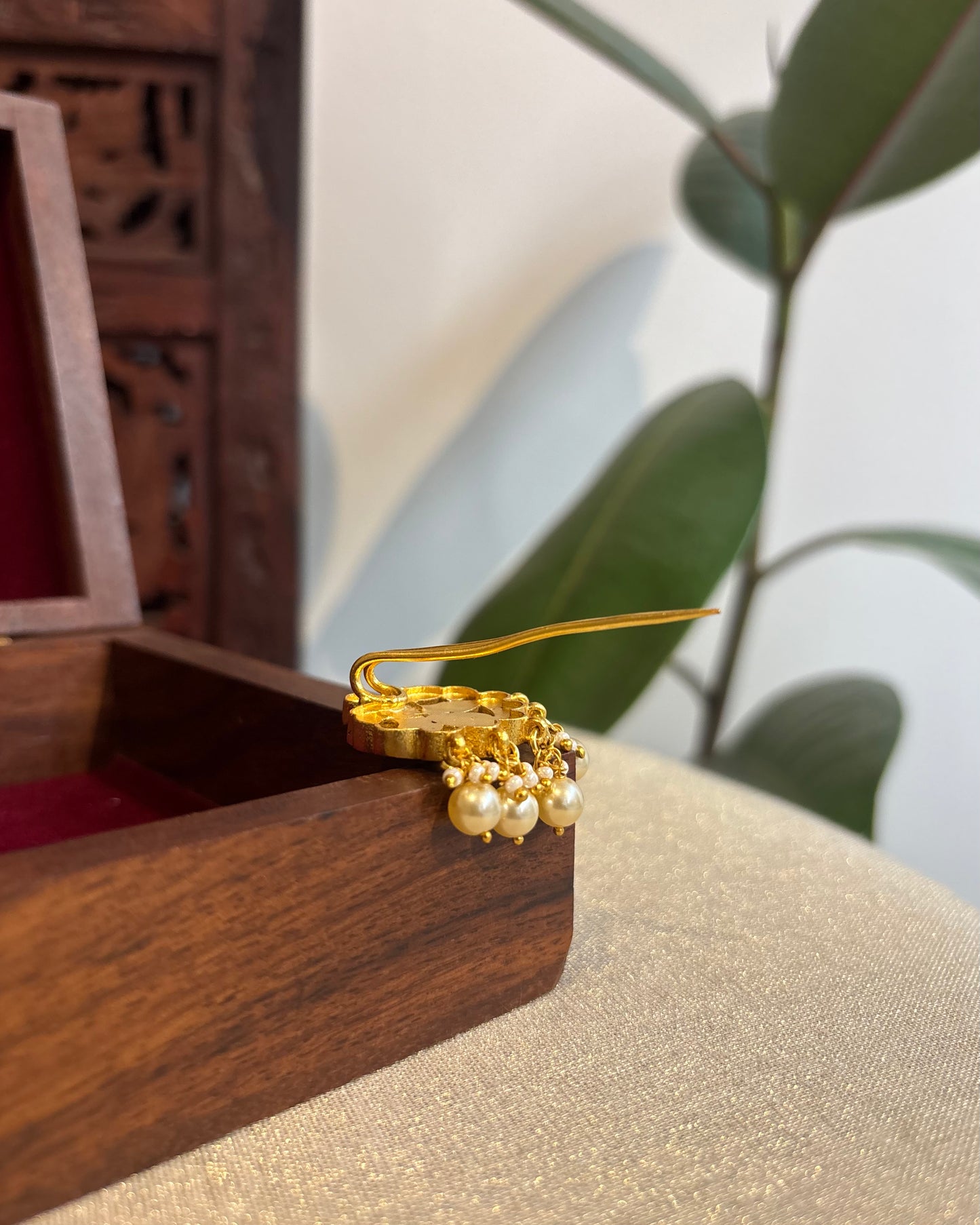 White Handcrafted Jadau Kundan Peacock Hair Pin | HA246