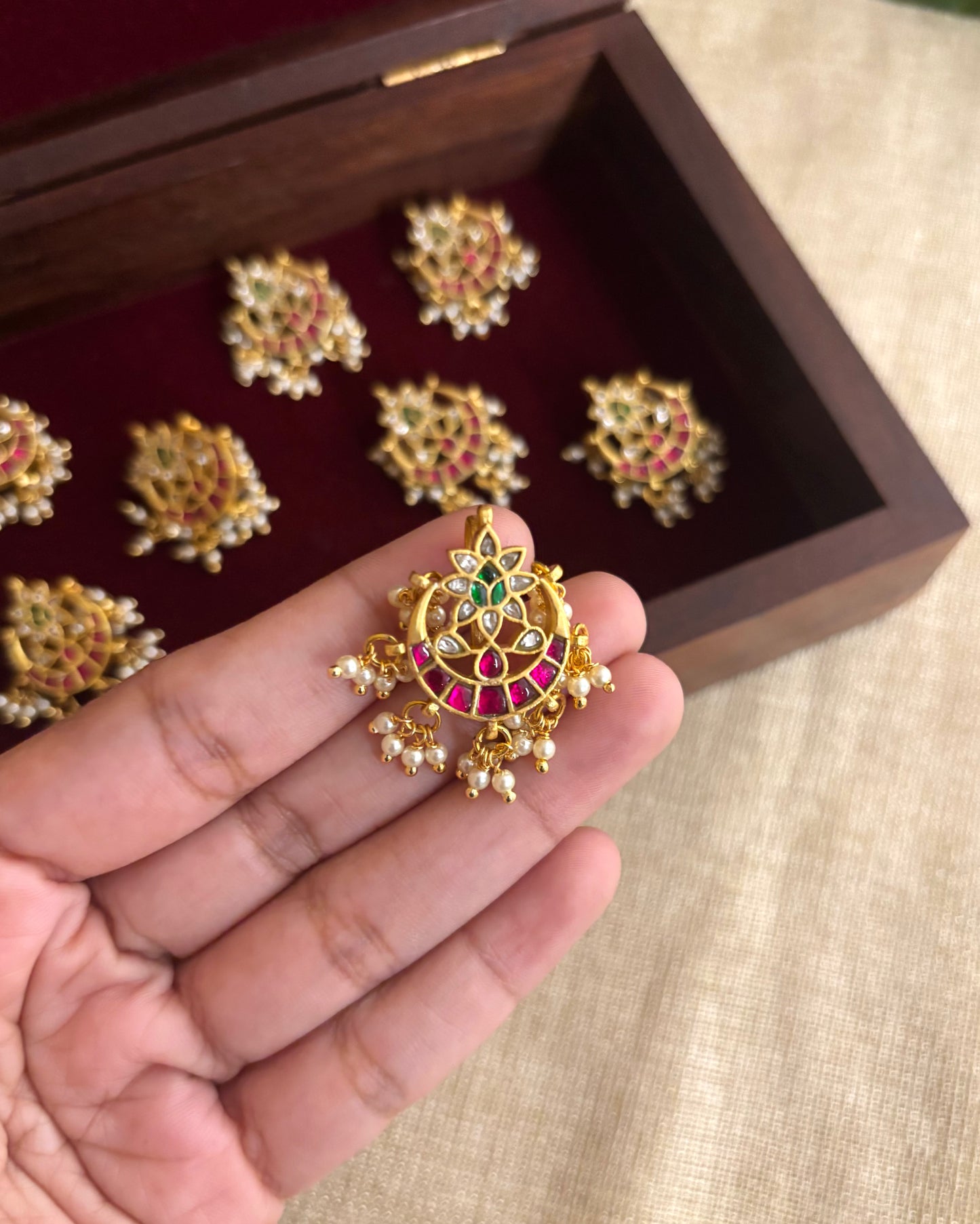 Handcrafted Floral Hair Pins – Jadau Kundan & Pearls | HA196