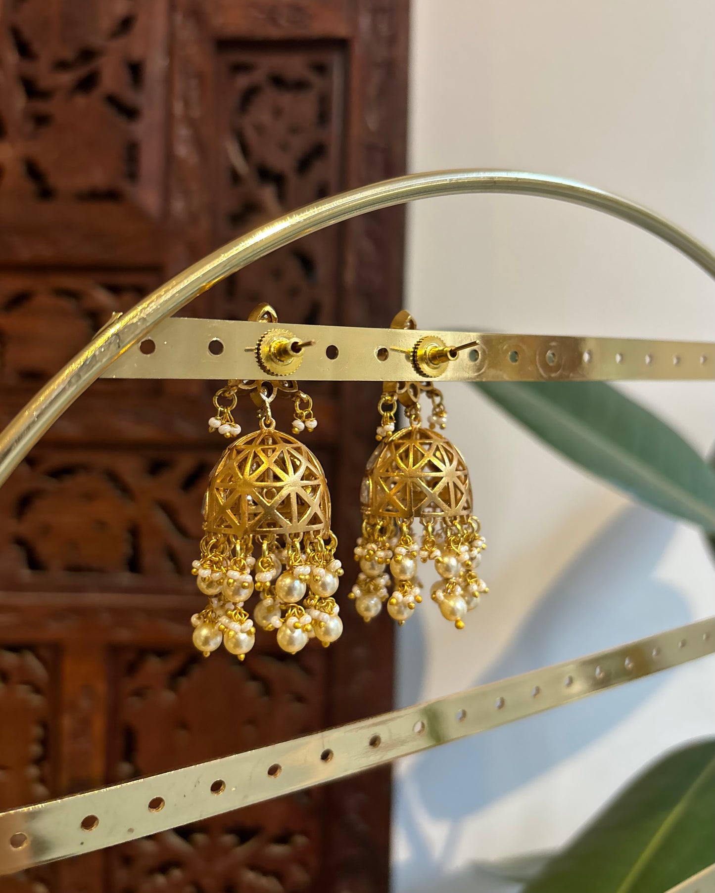 White Floral Moissanite Jhumkas  | ER224