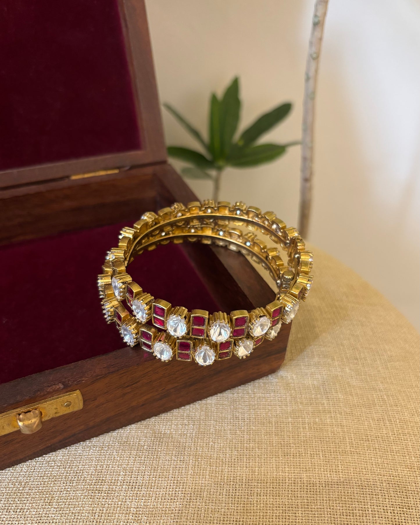 Ruby White Jadau Kundan Bangle | BA90