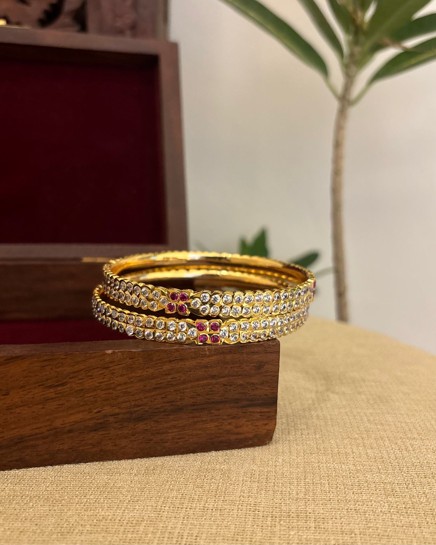 Ruby White Jadau Kundan Bangle | BA092