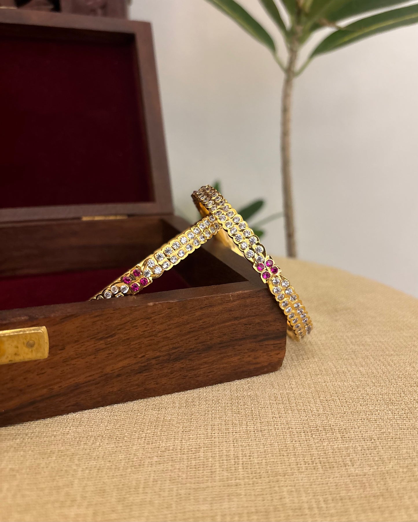 Ruby White Jadau Kundan Bangle | BA092
