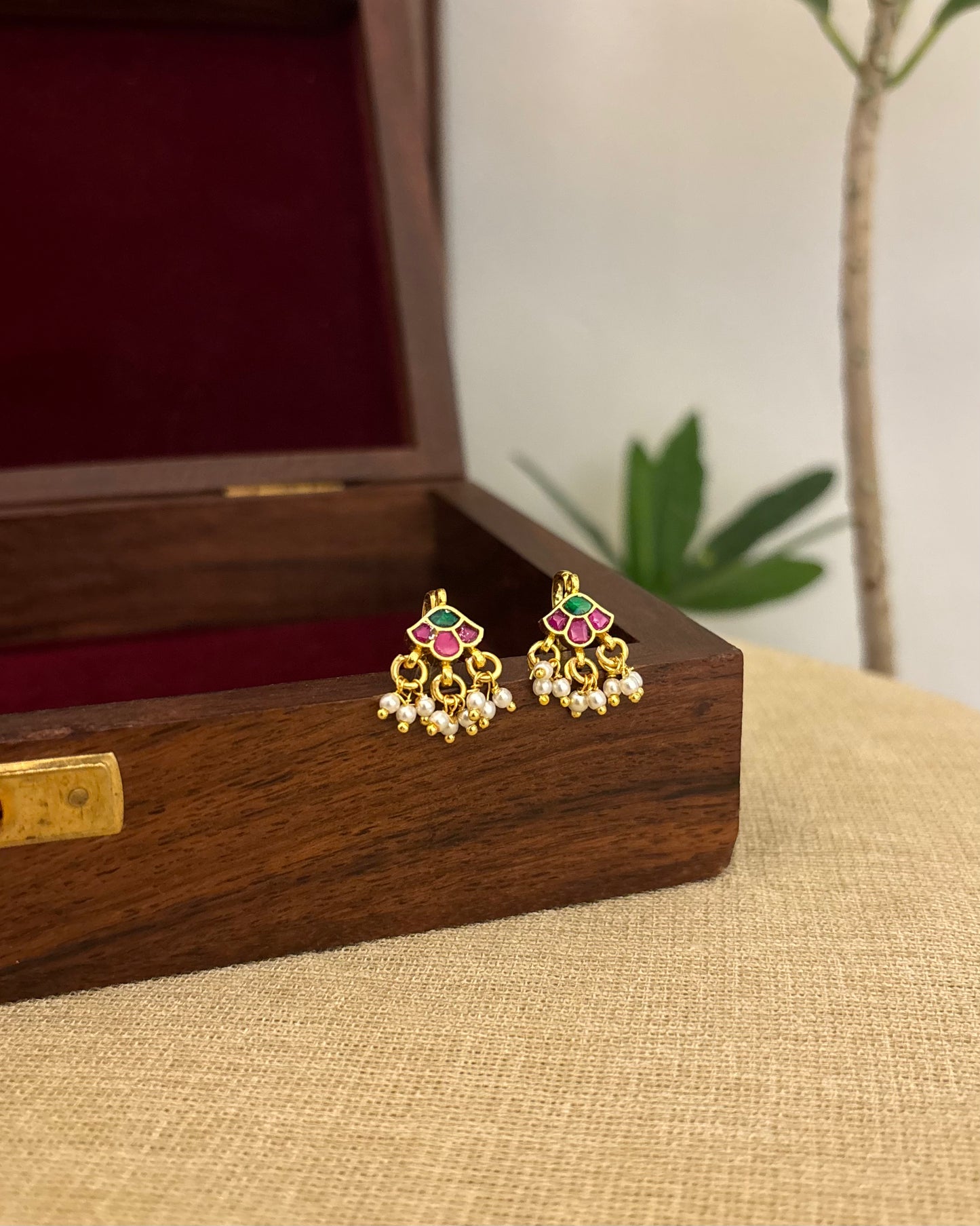 Multicolor Floral Gold-Finish Jadau Bugadi | ER362