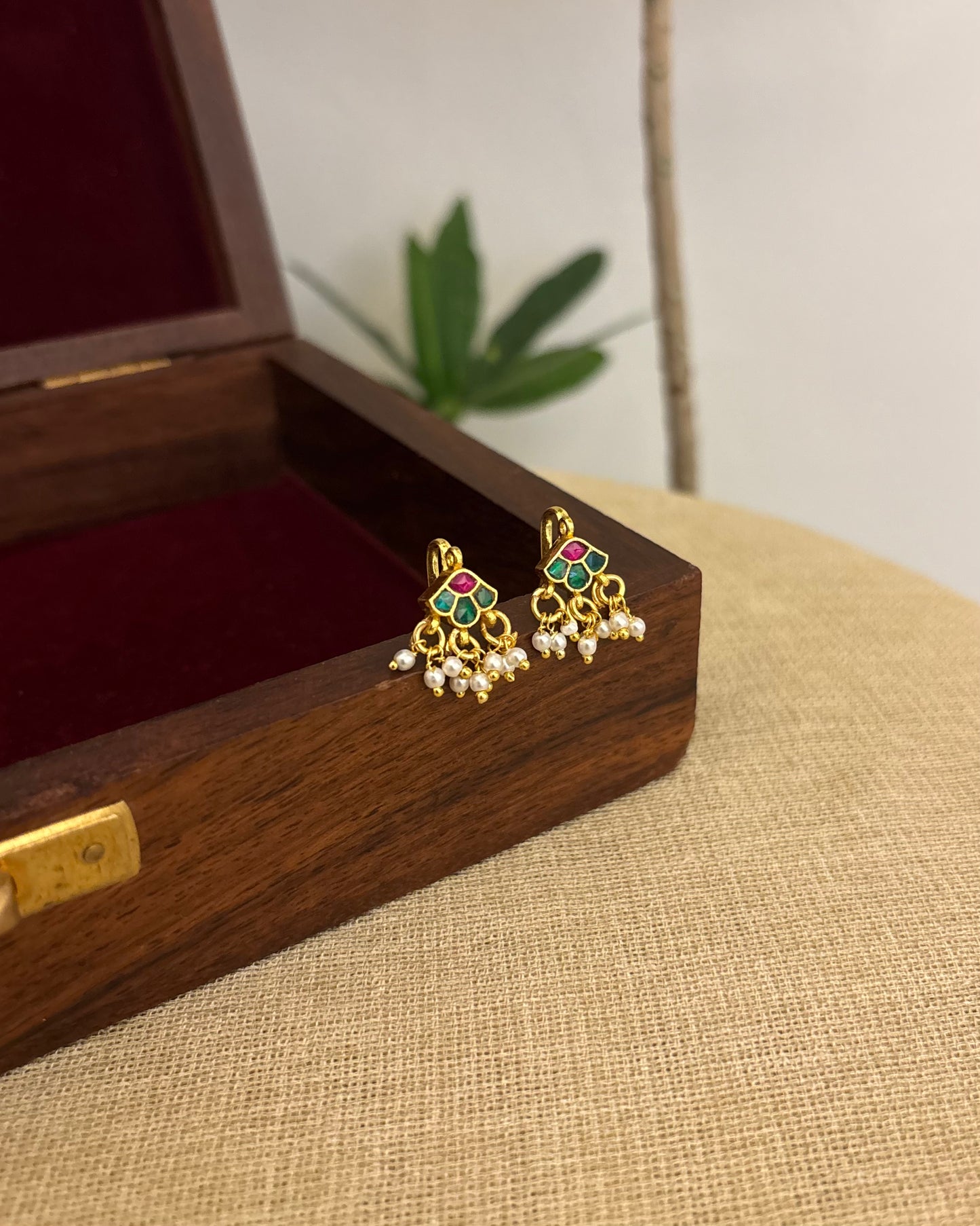 Multicolor Floral Gold-Finish Jadau Bugadi | ER361