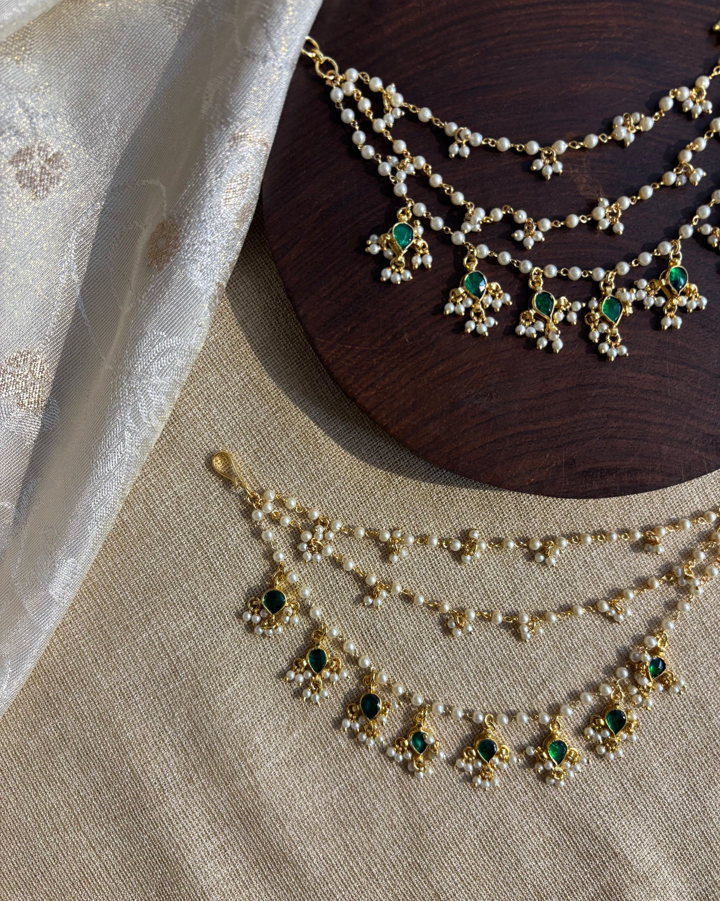 Minimal Jadau Kundan Three-Layer Pearl Ear Chain – Green & White | EC097