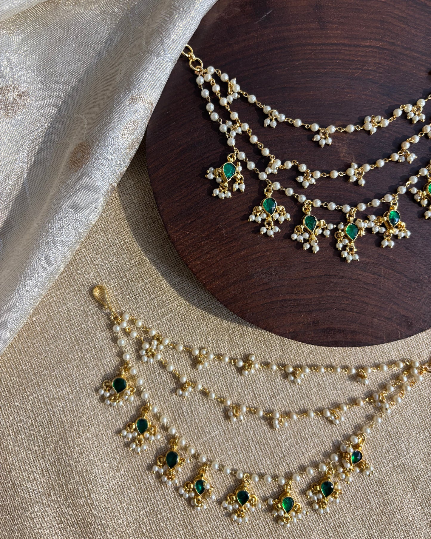 Minimal Jadau Kundan Three-Layer Pearl Ear Chain – Green & White | EC097