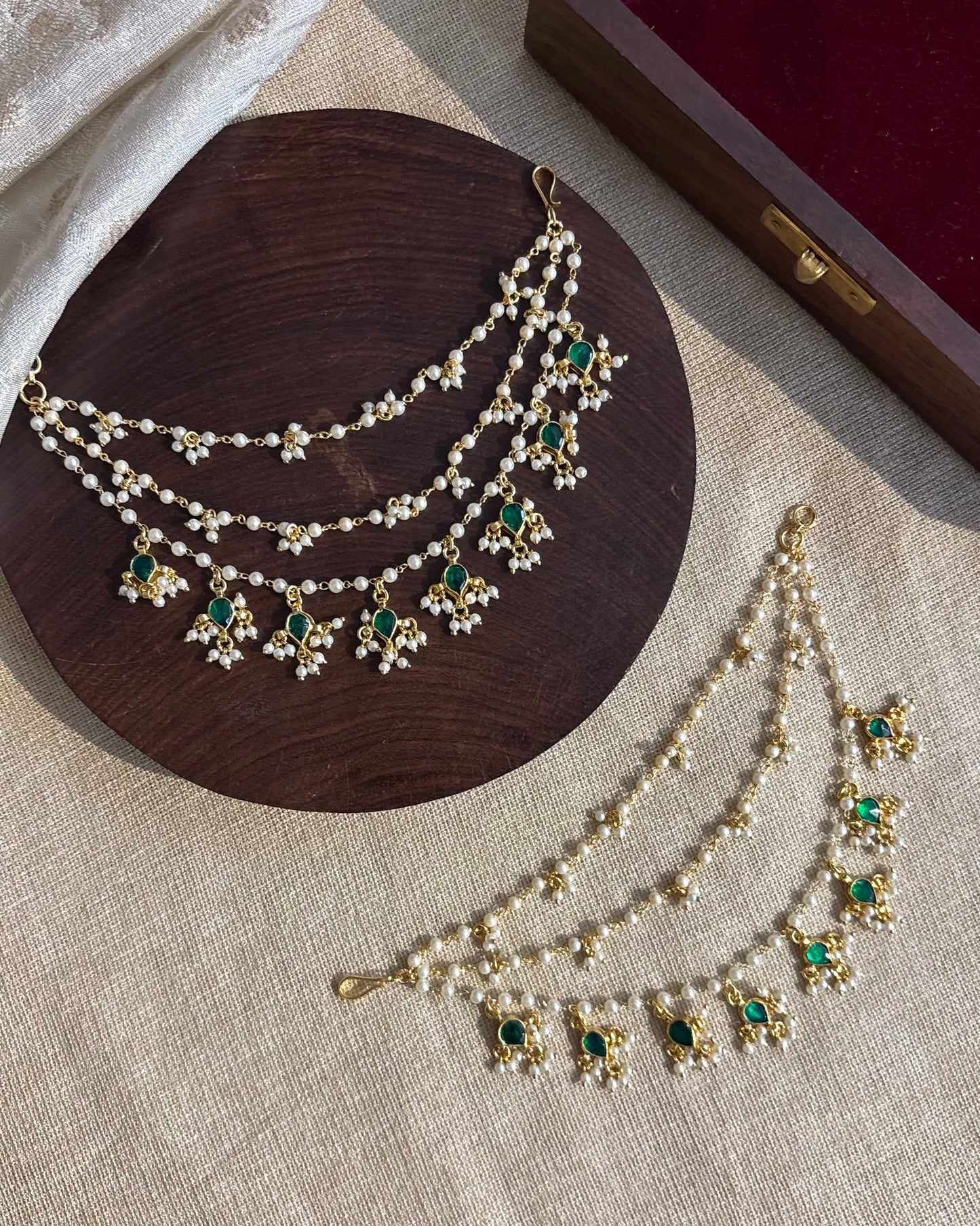 Minimal Jadau Kundan Three-Layer Pearl Ear Chain – Green & White | EC097