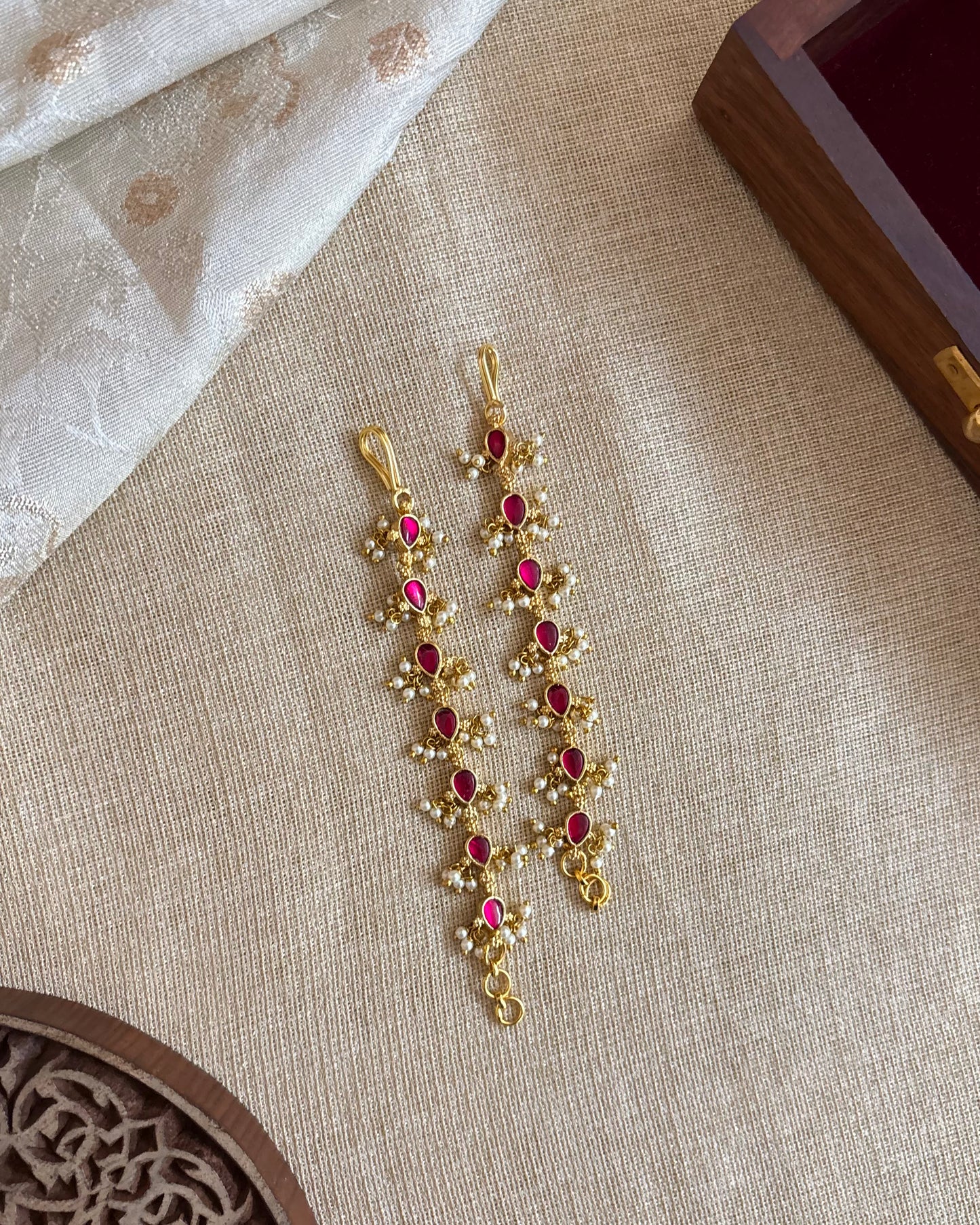 Minimal Jadau Kundan Straight Ear Chain –  Ruby | EC106