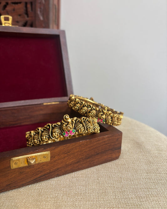 Jadau Kundan Antique Kada Bangles with Multicolor Floral Pendant | BA049