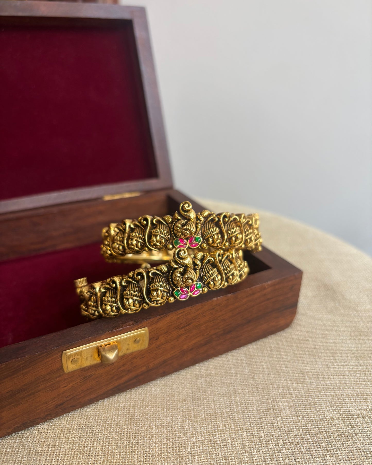 Jadau Kundan Antique Kada Bangles with Multicolor Floral Pendant | BA049