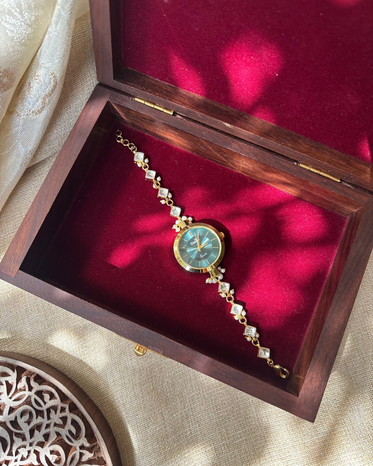 Jadau Kundan Statement Watch | WT002