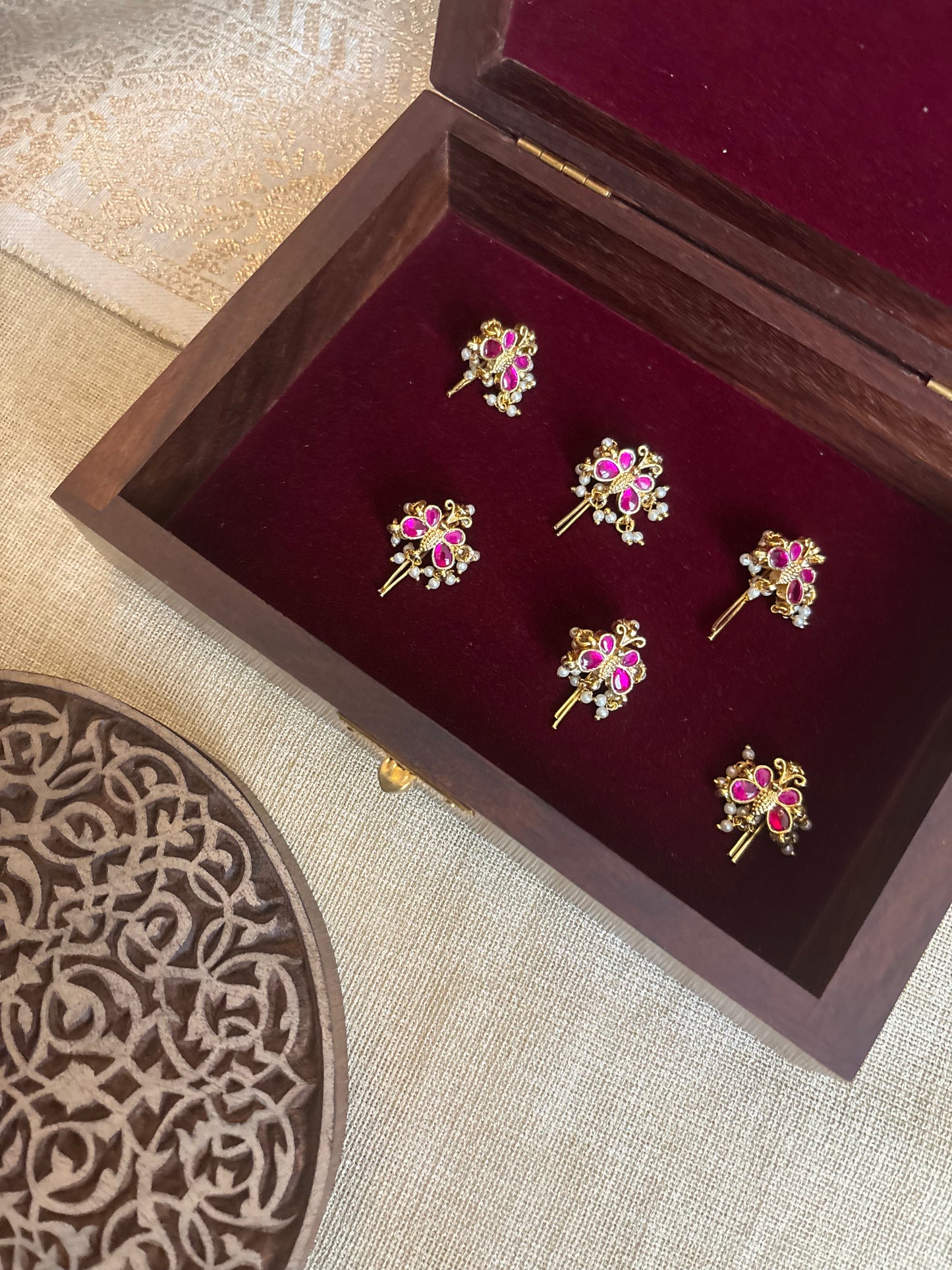 Butterfly Jadau Kundan Hair Pin with Pearl Drops | HA142
