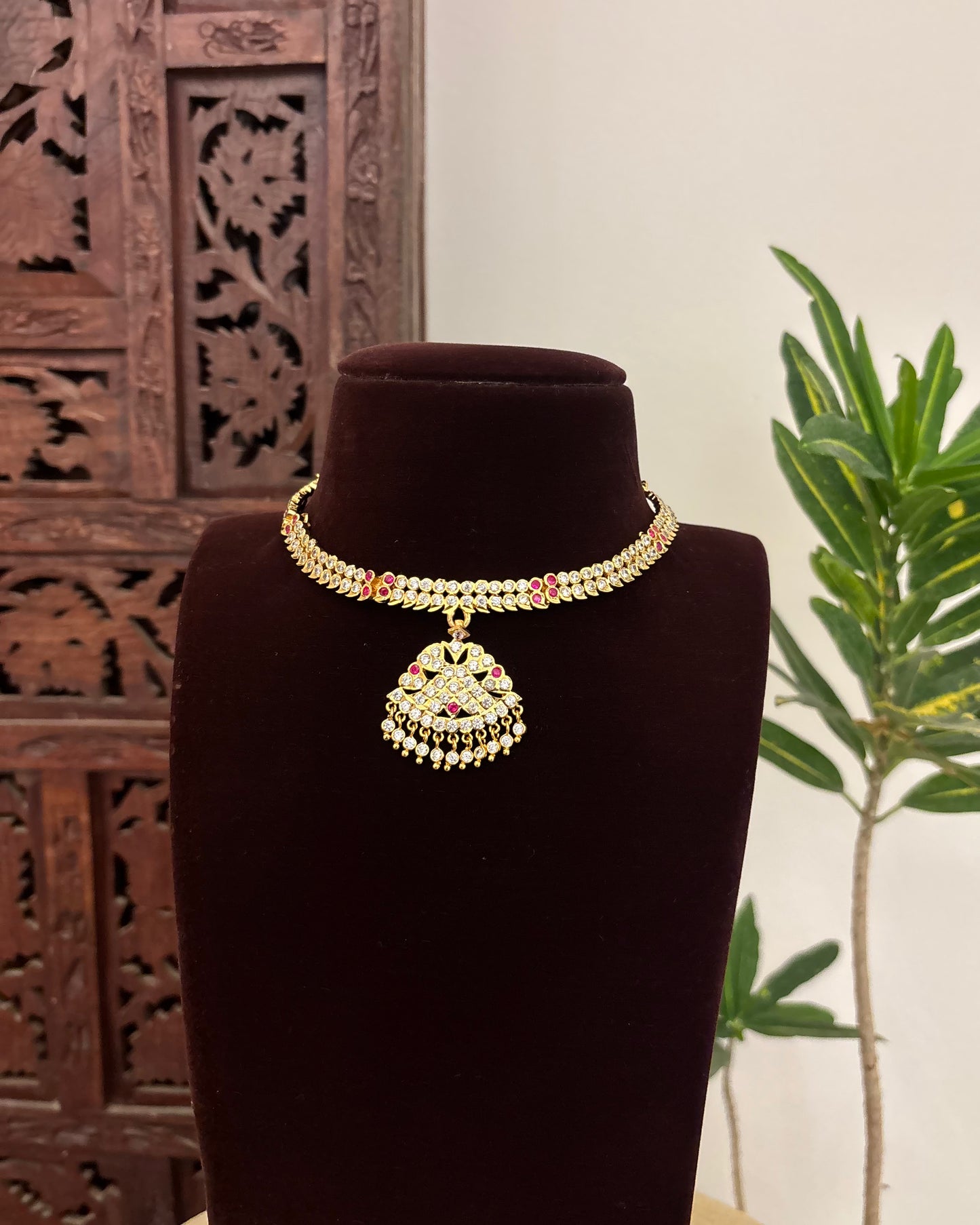 Vintage Impon Necklace  –  Ruby & White | NC613