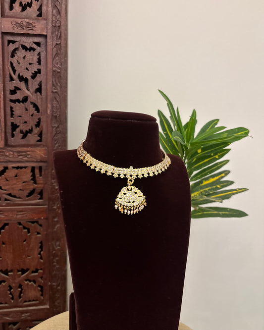 Floral Motif Impon Pendant Attigai Peacock Necklace – White | NC611
