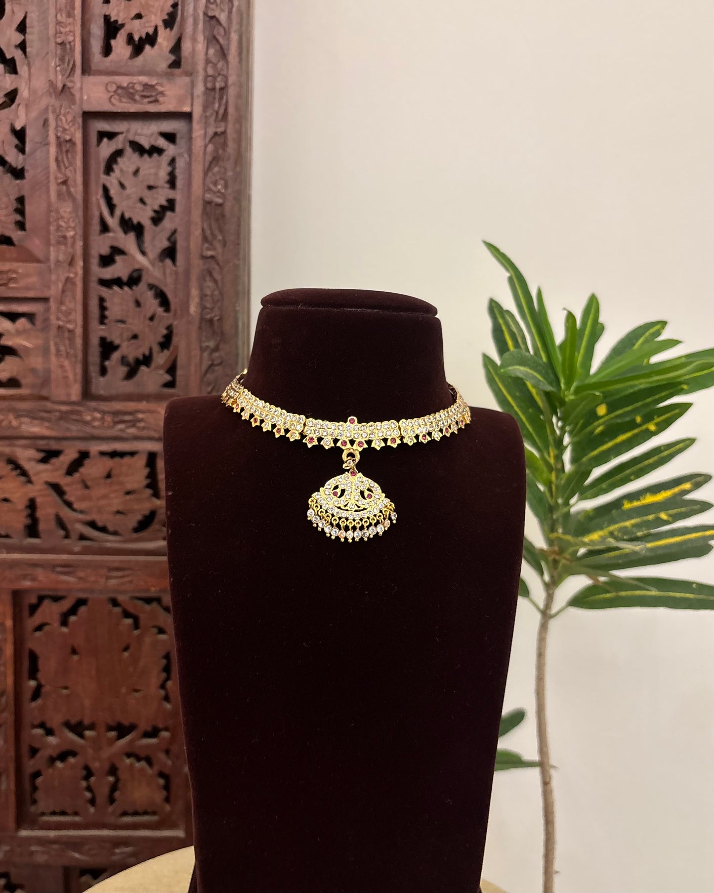 Vintage Impon Necklace  –  Ruby & White | NC614