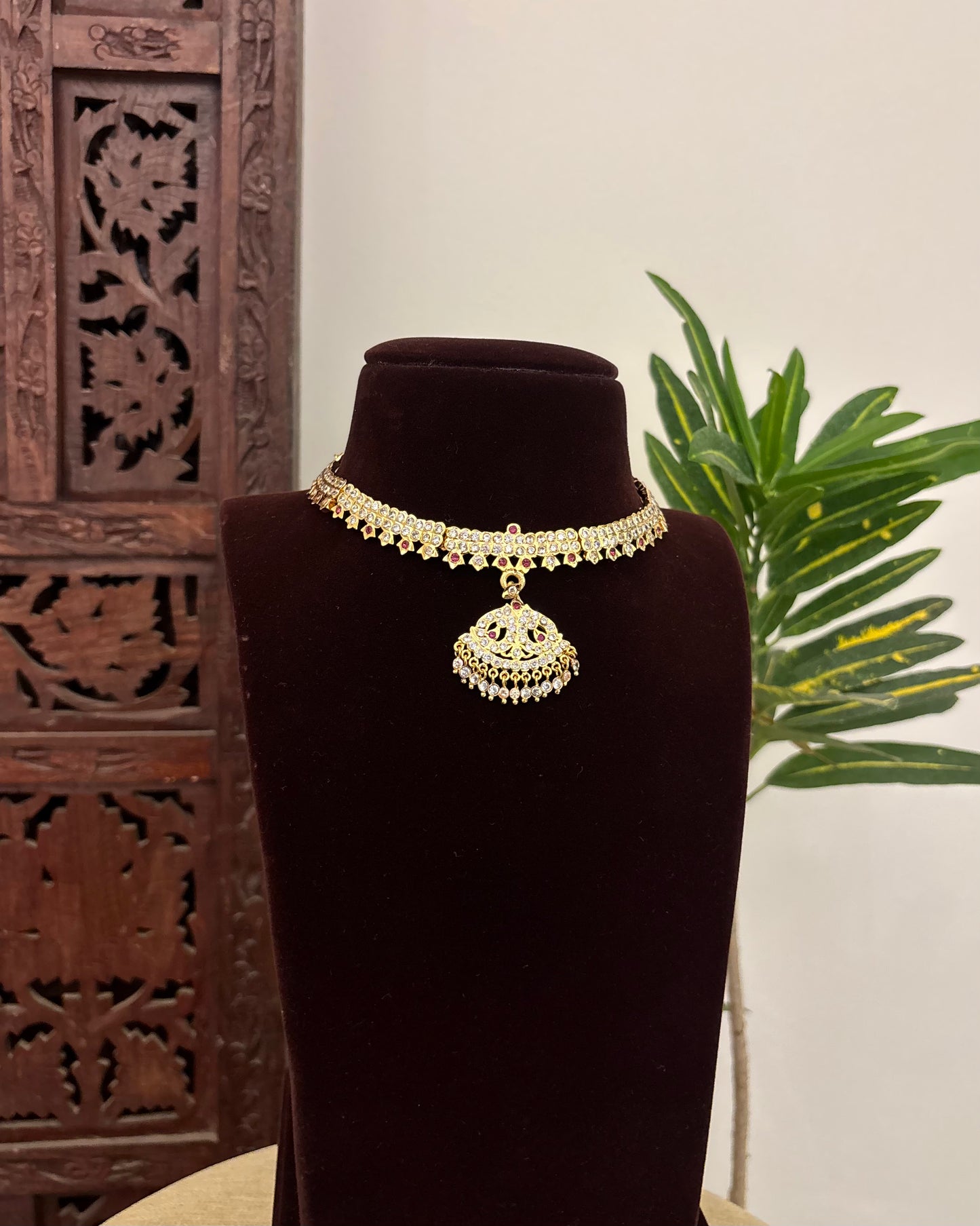 Vintage Impon Necklace  –  Ruby & White | NC614