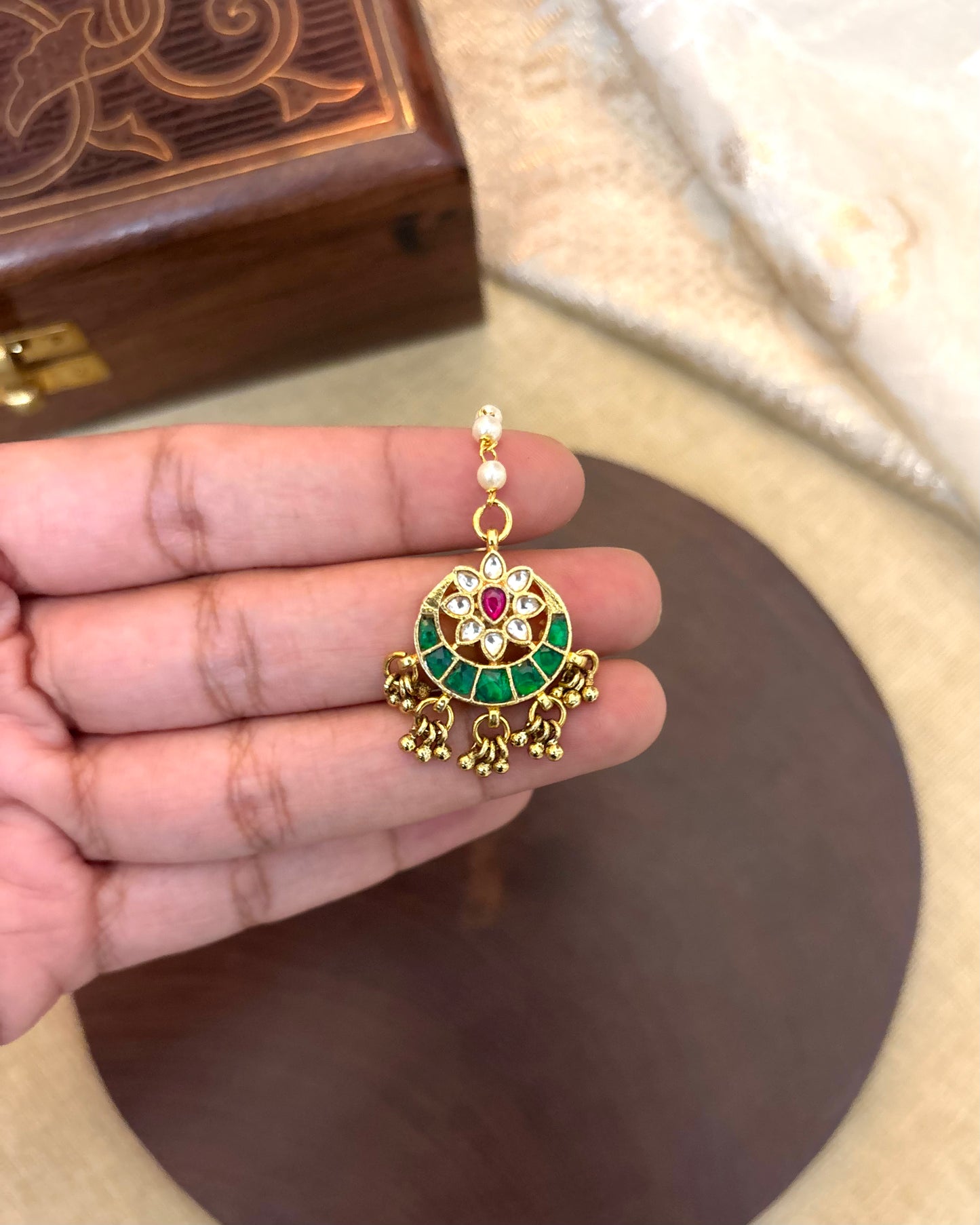 Jadau Kundan Floral Maang Tikka with Pearl Chain | MT090