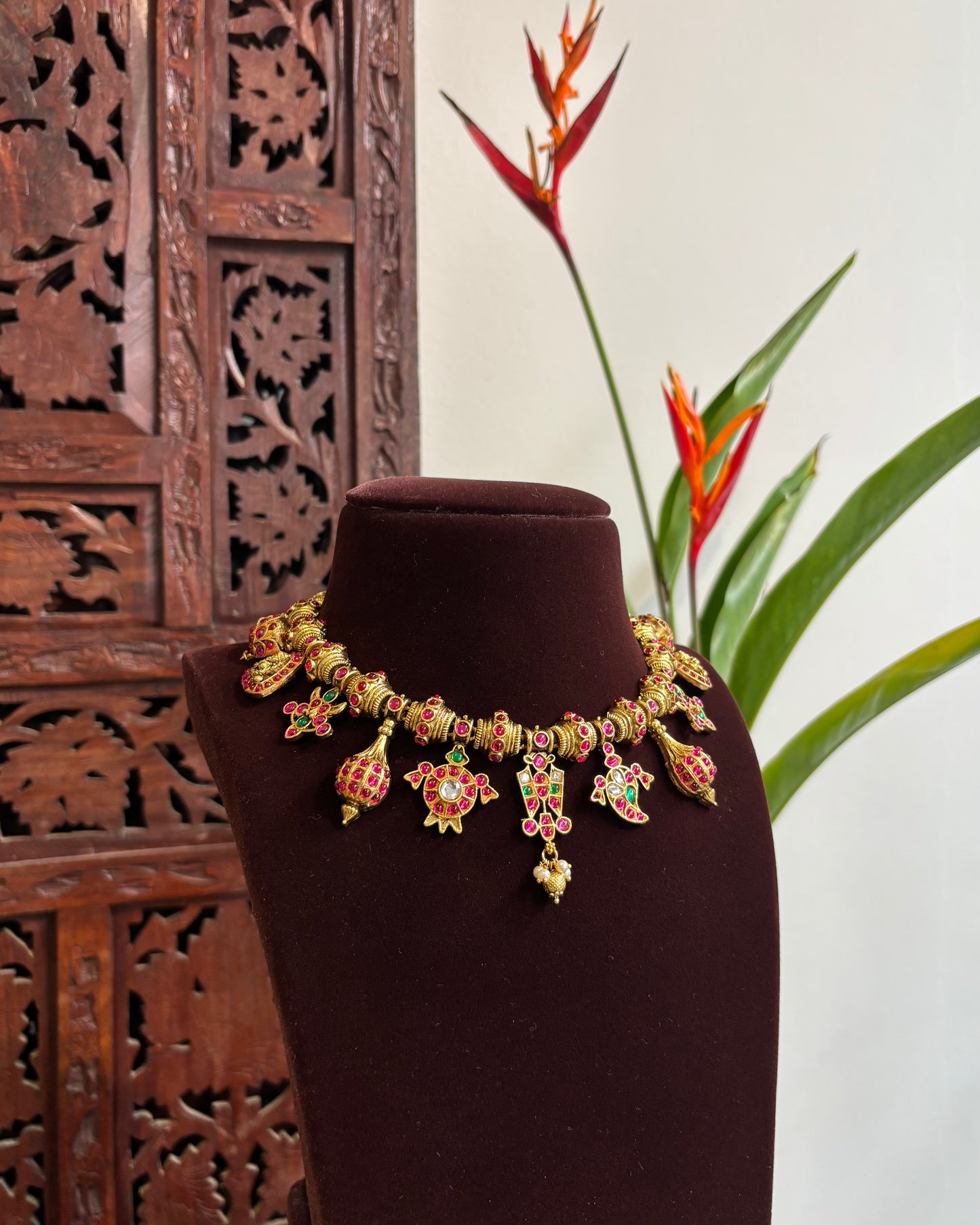 Heritage Temple Jewellery Reimagined – Elegant Contemporary Finish | NC196