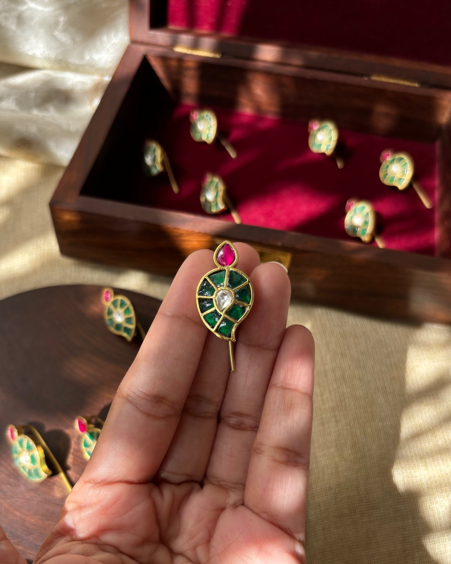 Green Jadau Kundan Mango Hair Pin | HA118
