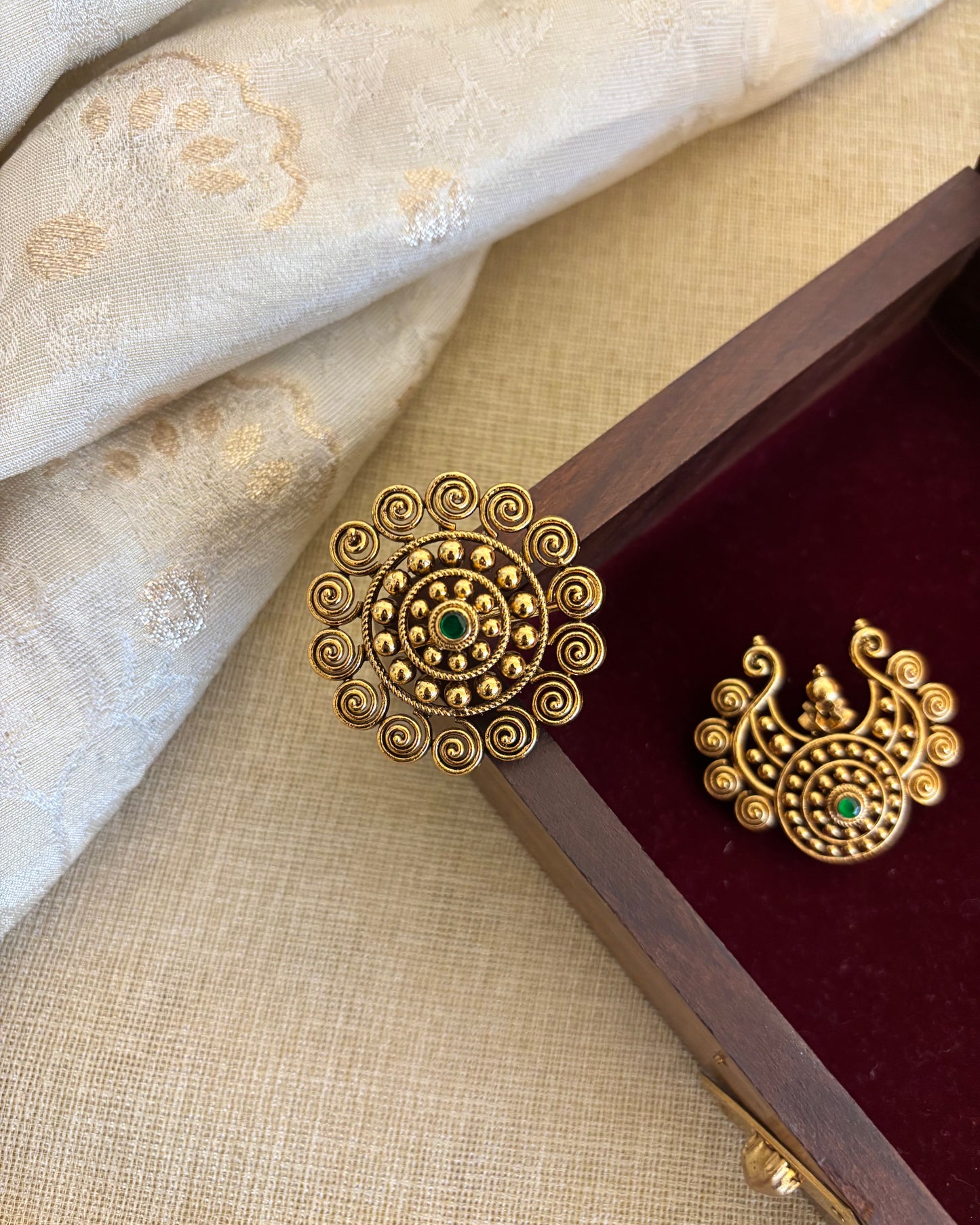 Antqiue Sun & Moon Hair Accessory – Traditional Set | HA340