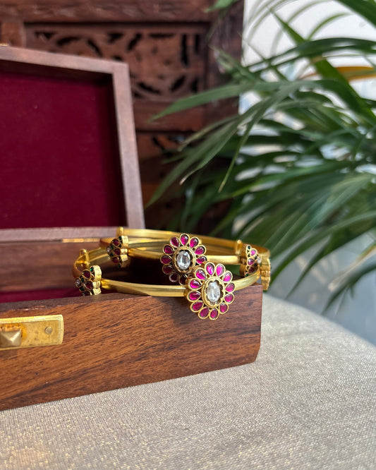 Minimal Contemporary Jadau Kundan Armlets – Adjustable Fit | AR002