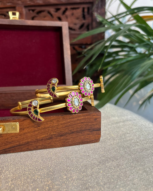 Floral Peacock Jadau Kundan Armlets – Adjustable Fit | AR004