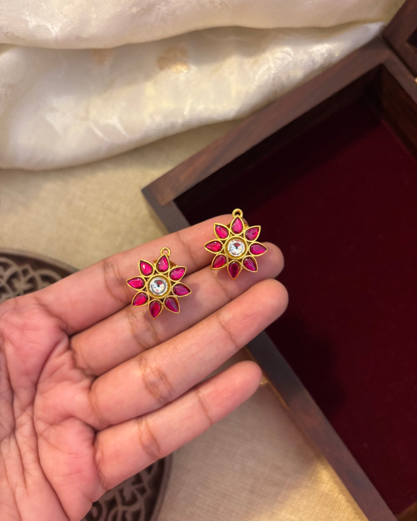 Multicolor Floral Stud Earrings | ER091