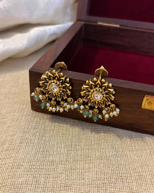 Minimal Floral Stud Earrings | ER100