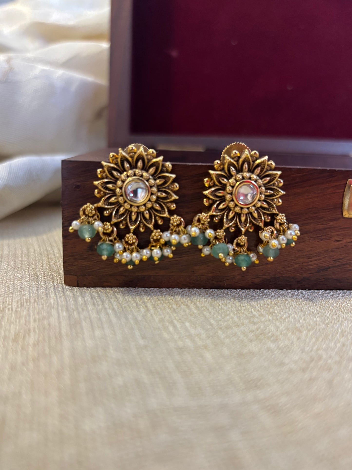 Minimal Floral Stud Earrings | ER100
