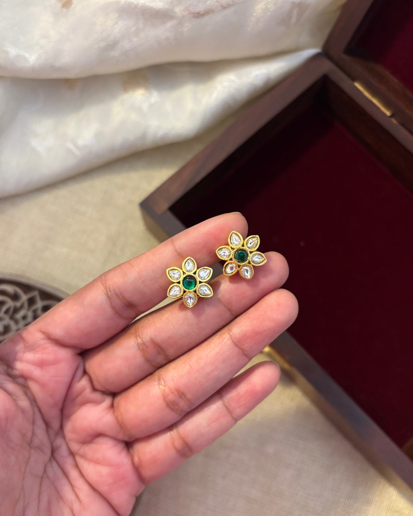 White and Green Floral Stud Earrings | ER106