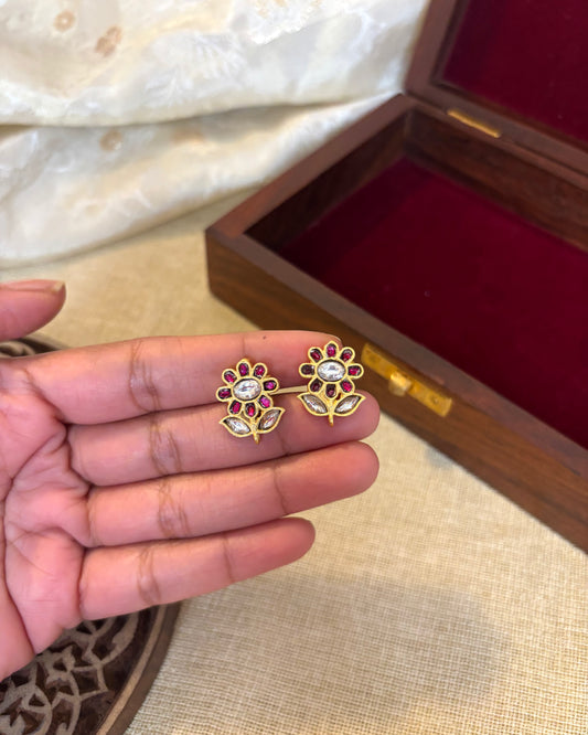 Sunflower Minimal Stud Earrings | ER108