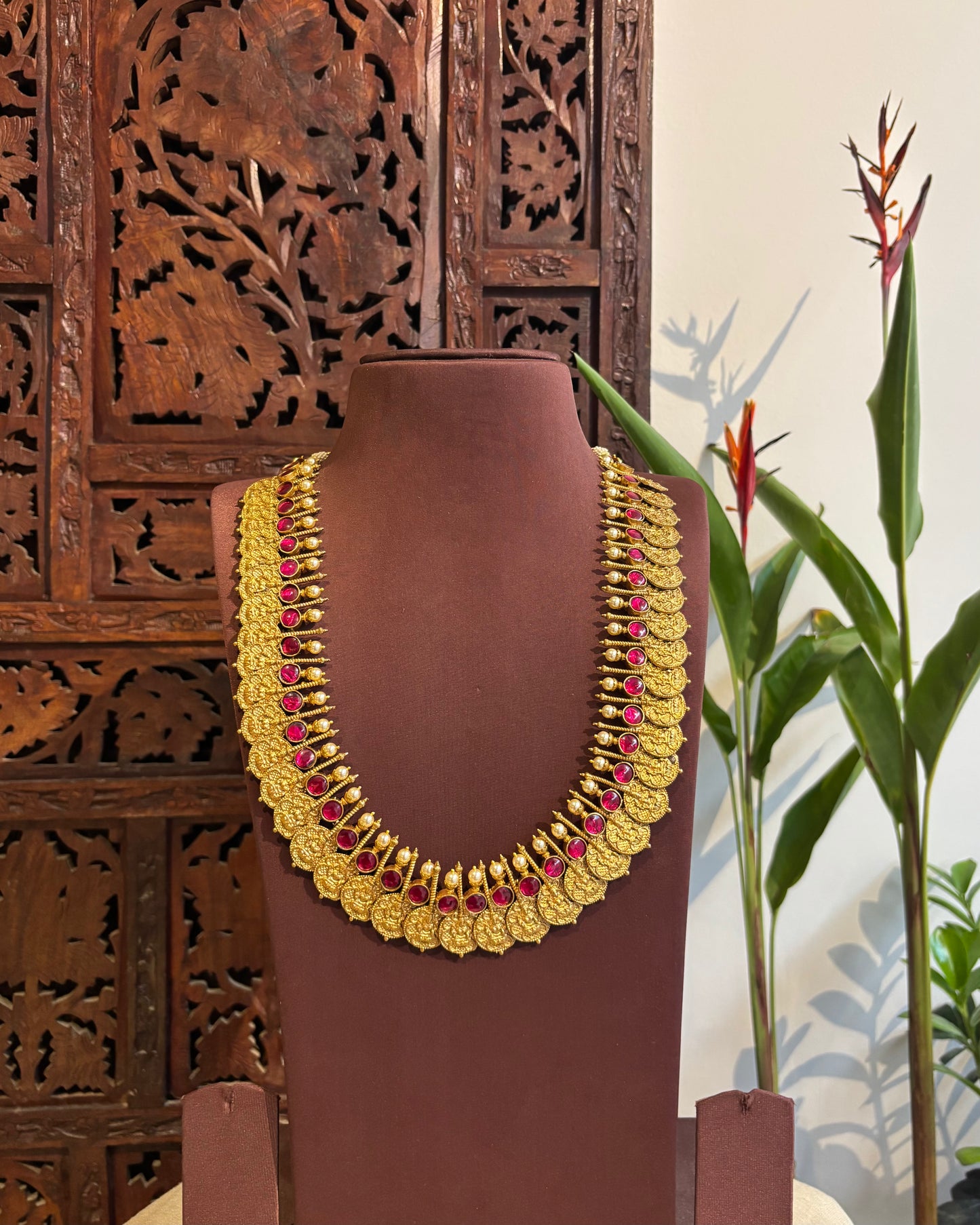 Lakshmi Antique Kaasu Haram with Kundan & Pearl Detailing – Bridal Temple Jewellery | NC205