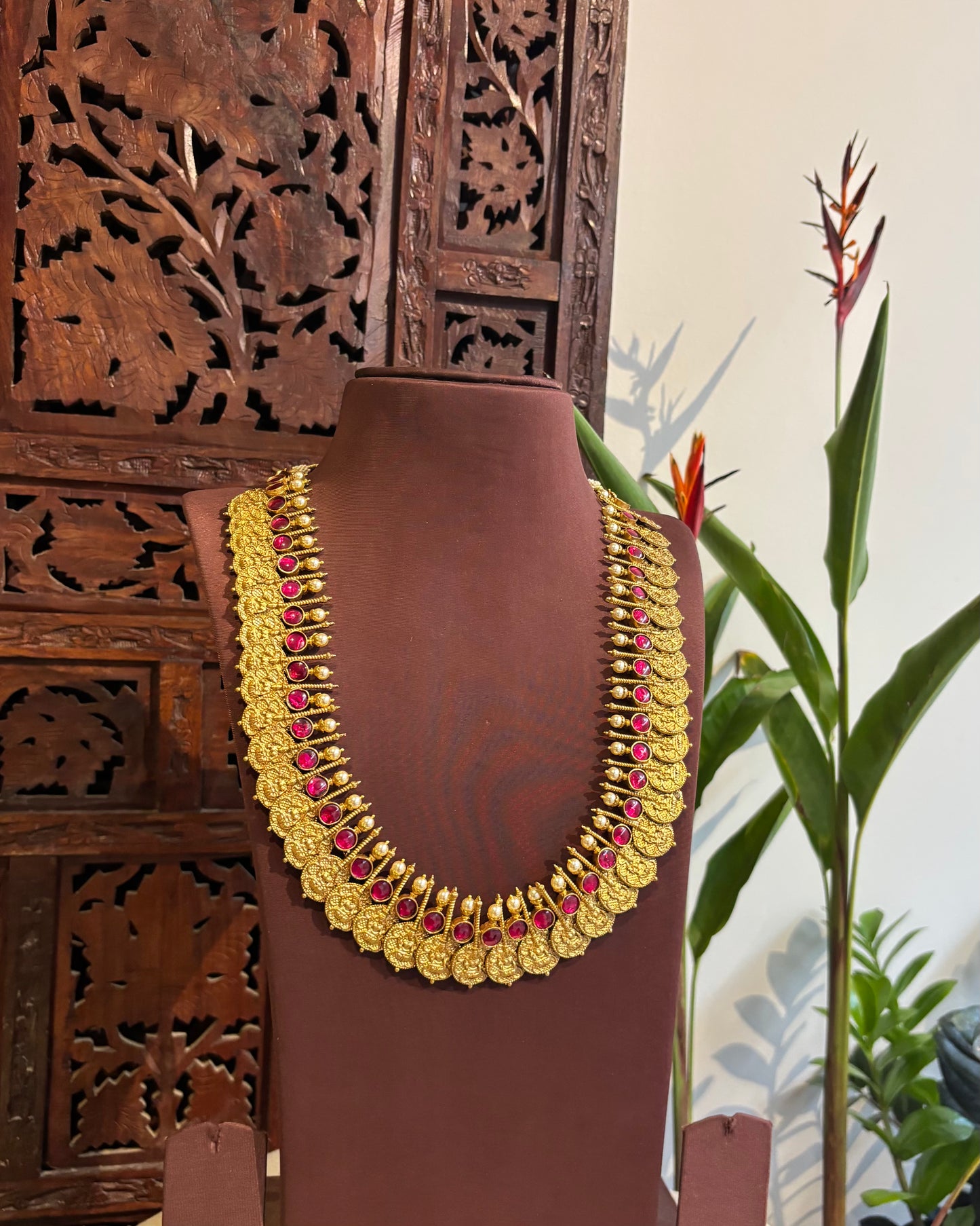 Lakshmi Antique Kaasu Haram with Kundan & Pearl Detailing – Bridal Temple Jewellery | NC205