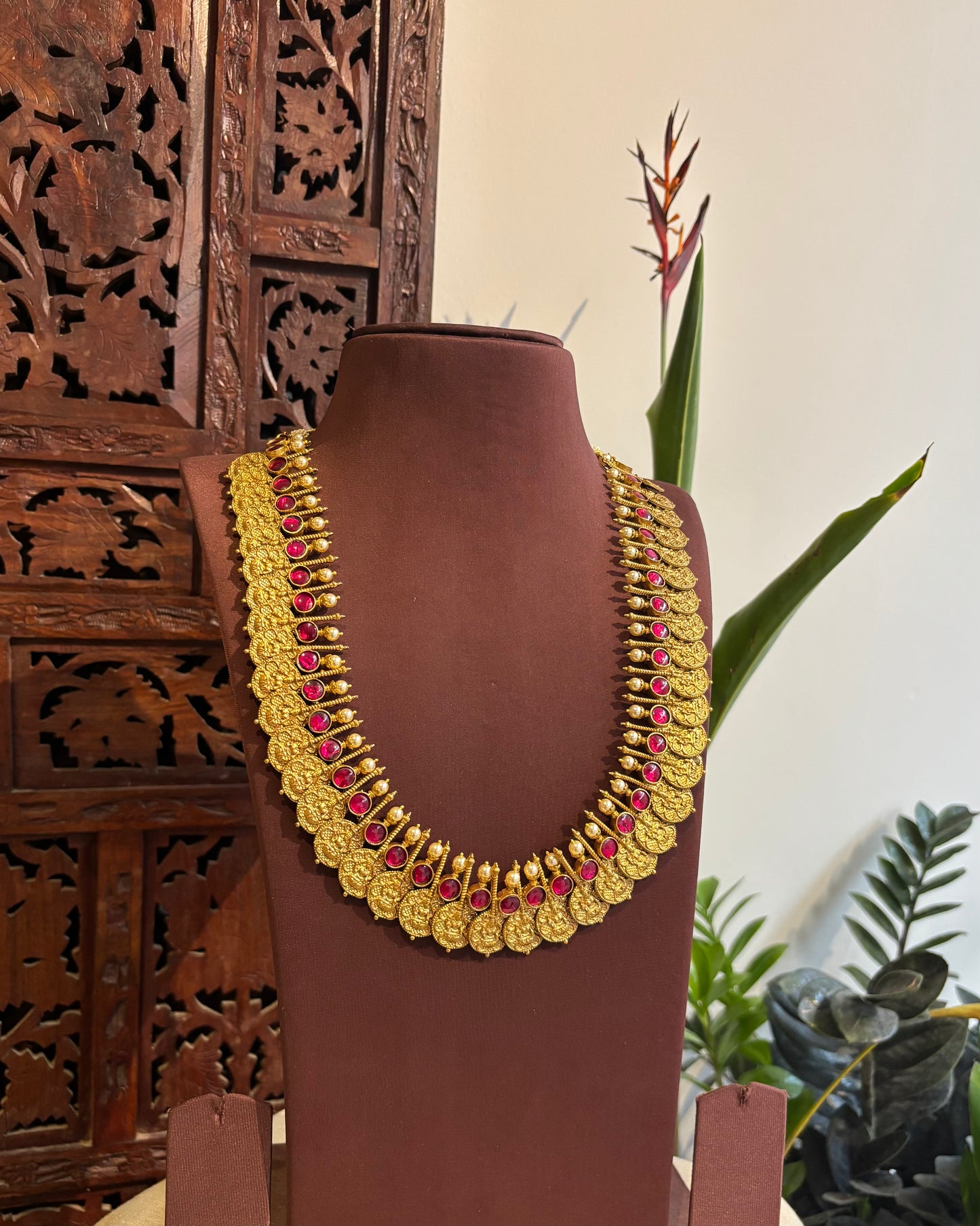 Lakshmi Antique Kaasu Haram with Kundan & Pearl Detailing – Bridal Temple Jewellery | NC205