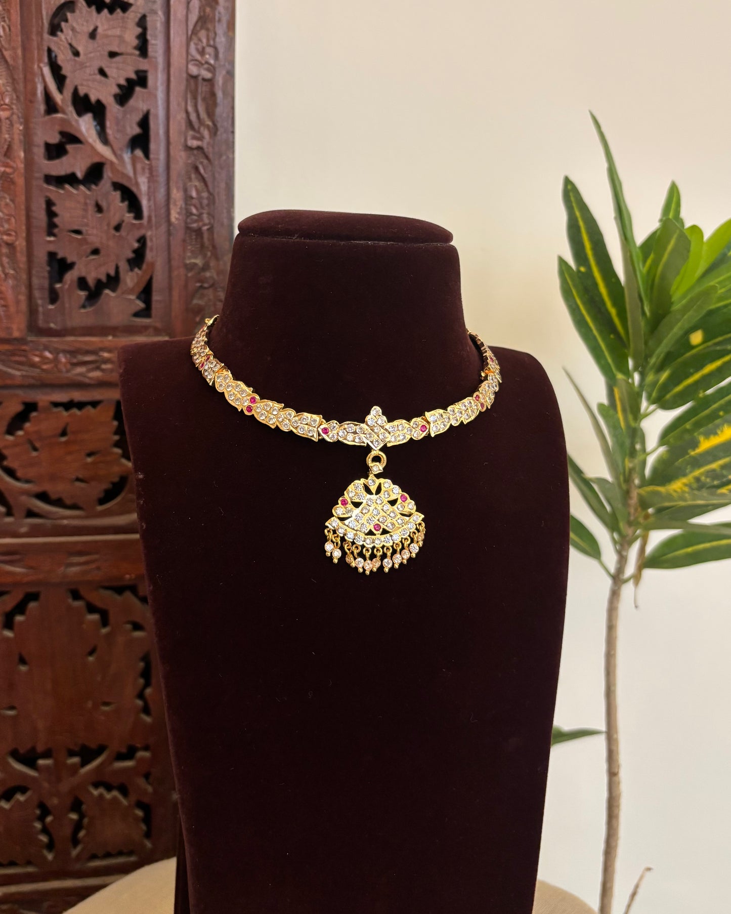 Vintage Impon Necklace  –  Ruby & White | NC638