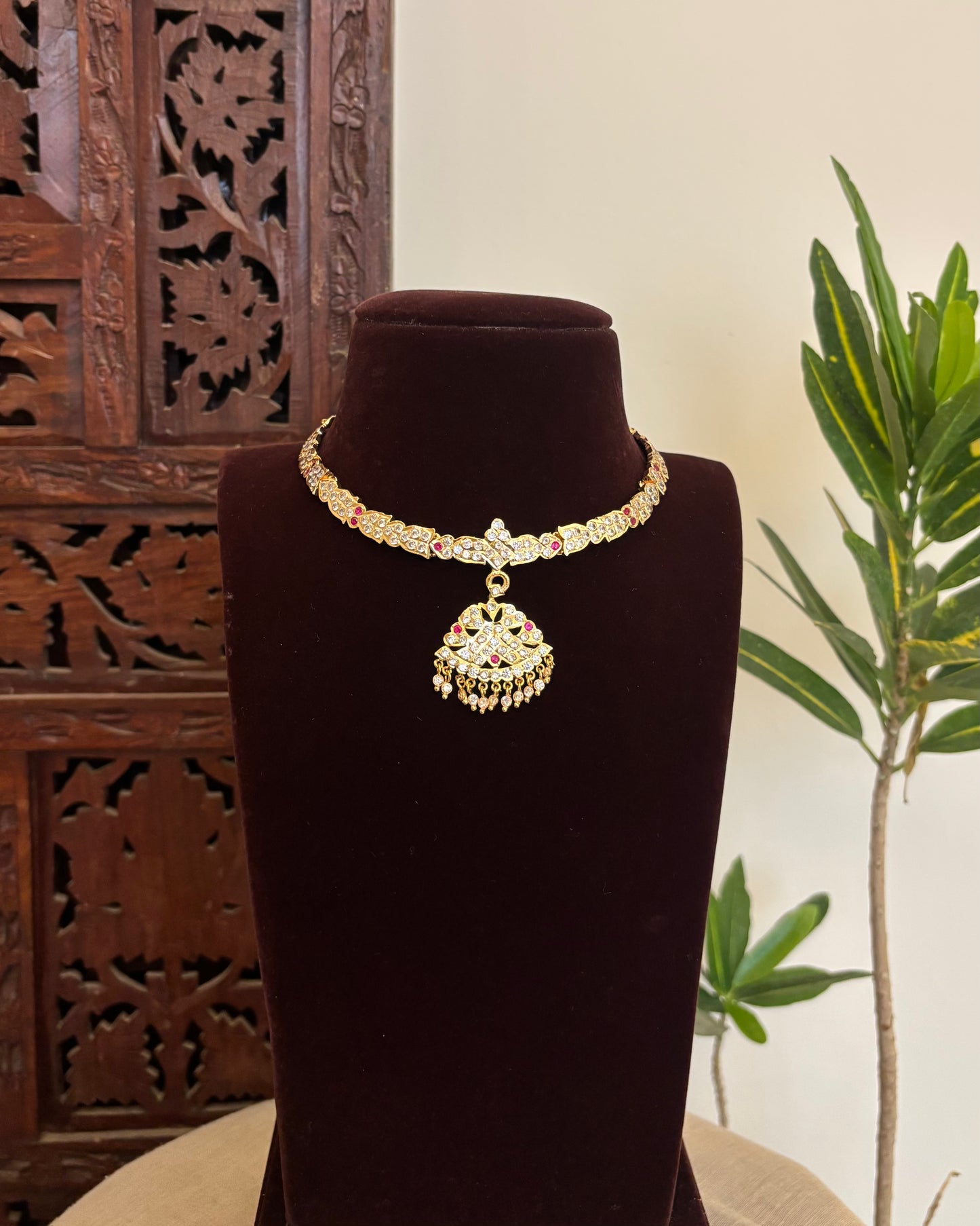 Vintage Impon Necklace  –  Ruby & White | NC638