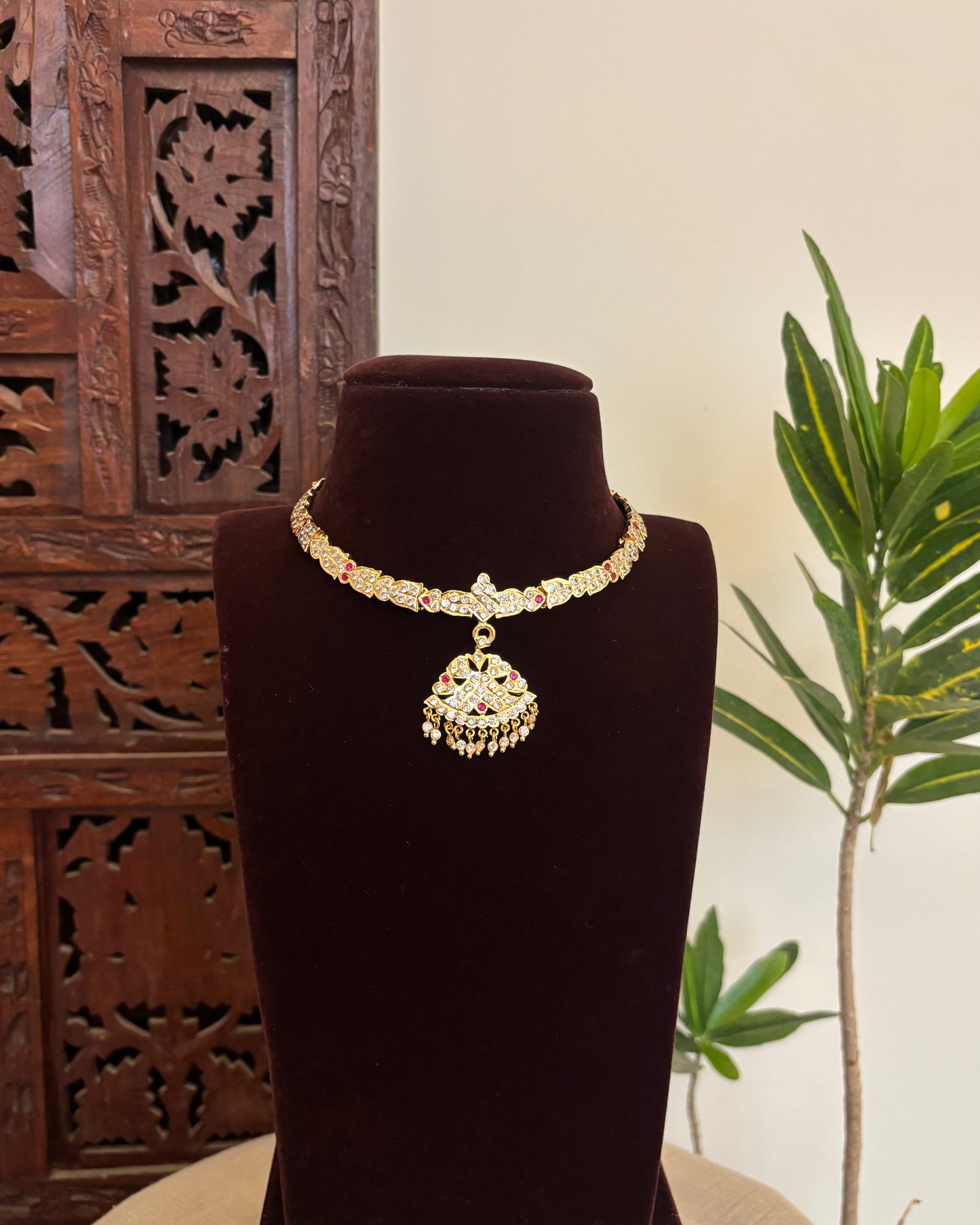 Vintage Impon Necklace  –  Ruby & White | NC638