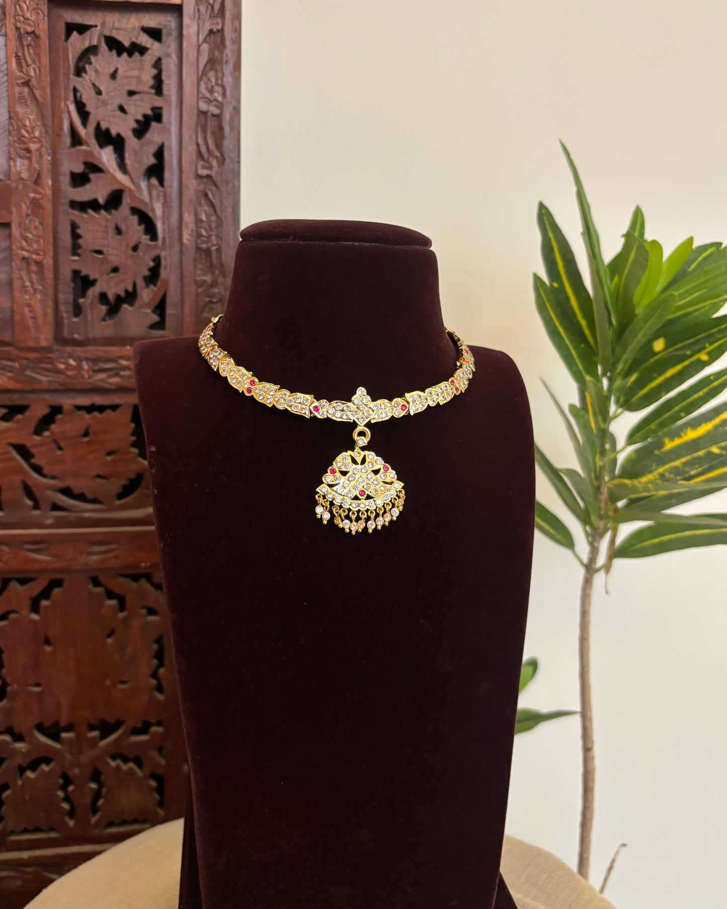 Vintage Impon Necklace  –  Ruby & White | NC638