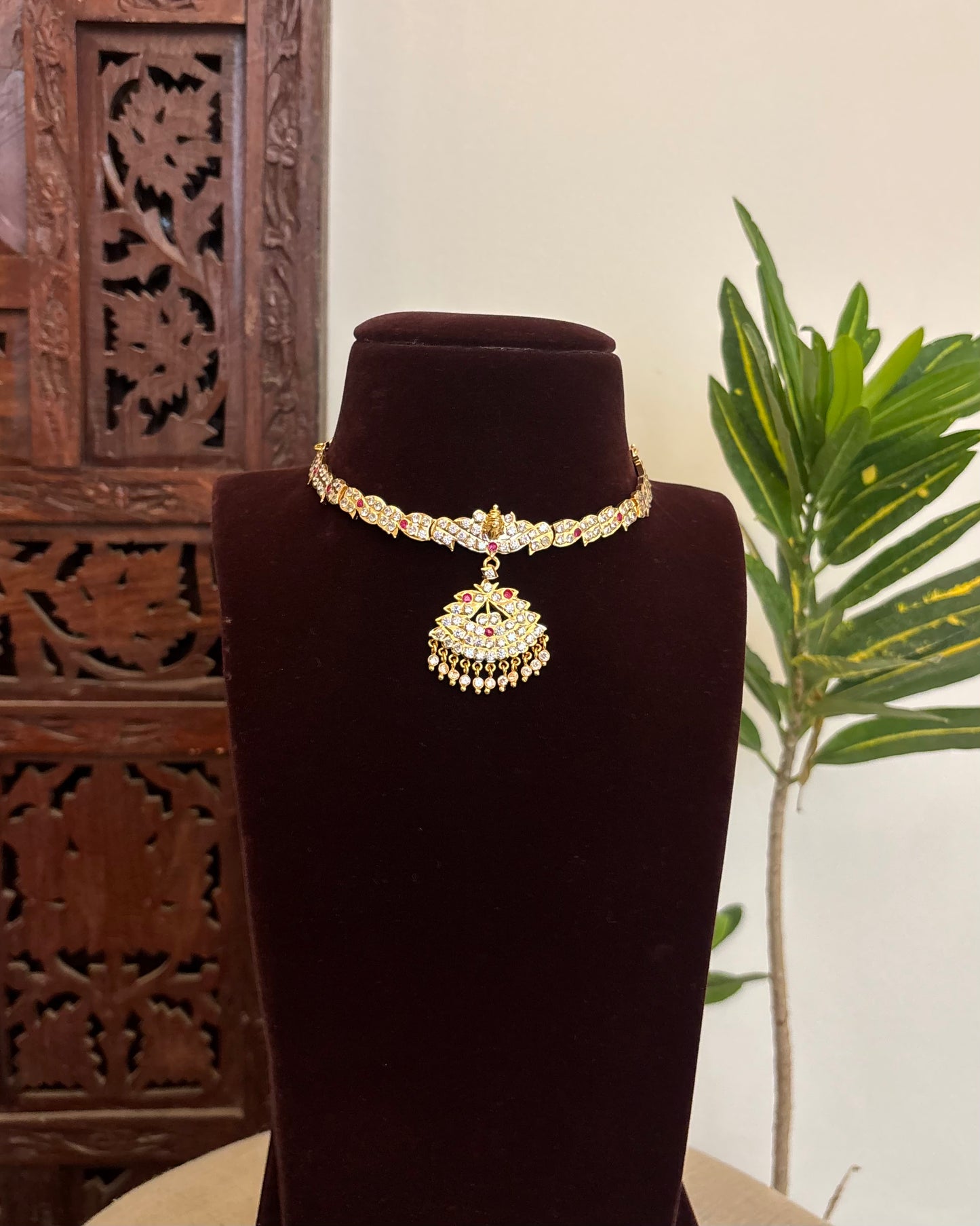 Vintage Impon Necklace  –  Ruby & White | NC637