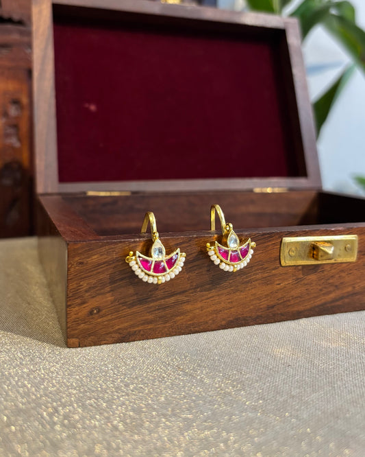 Ruby White Chand Gold-Finish Jadau Bugadi | ER164