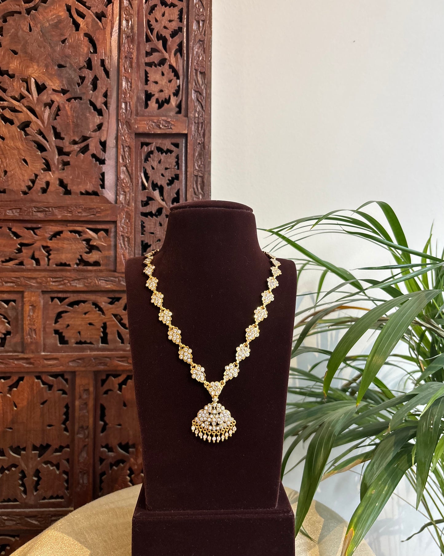 Vintage Impon Mid-Length Floral Necklace | NC314