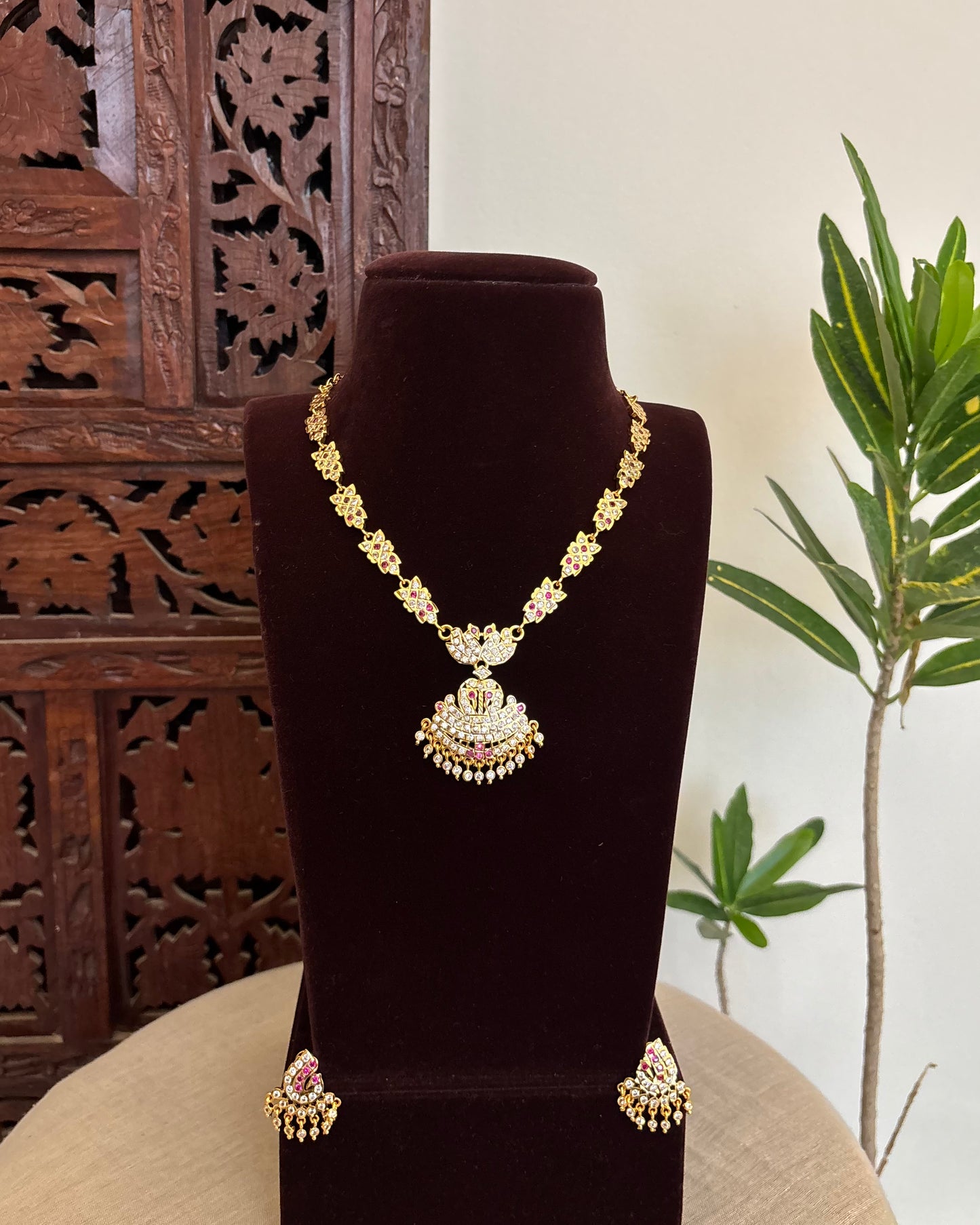 Vintage Impon Necklace With Earrings  –  Ruby & White | NC640