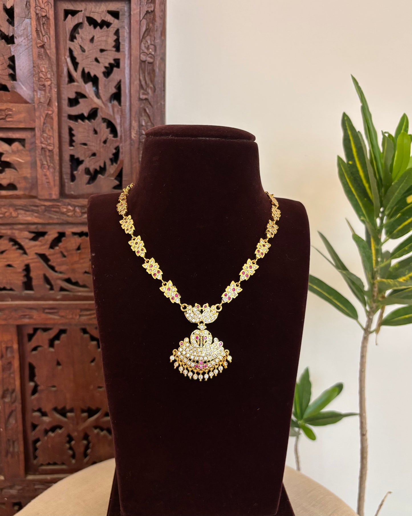 Vintage Impon Necklace With Earrings  –  Ruby & White | NC640