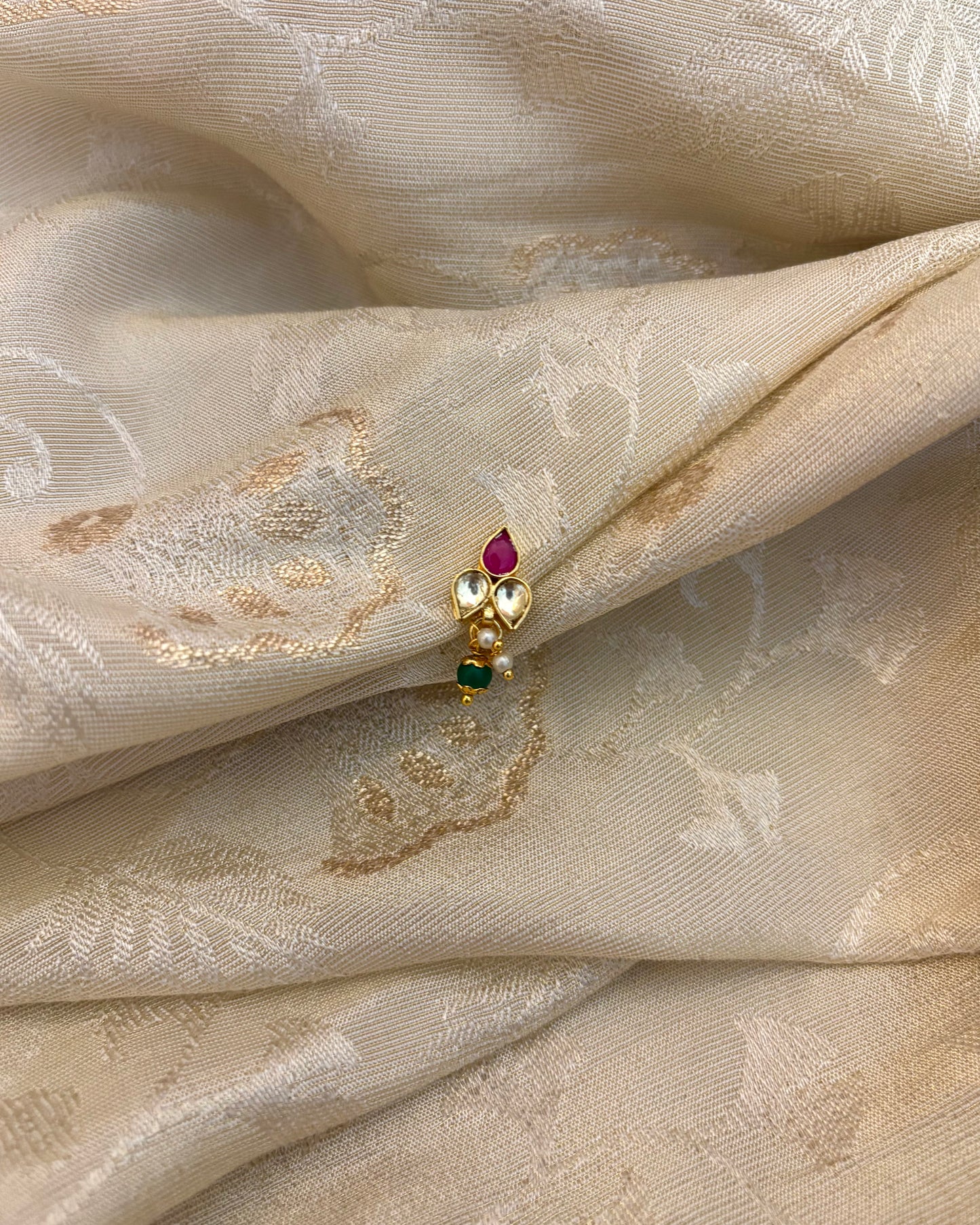 Minimal Floral Clip On Nosepin | NP050
