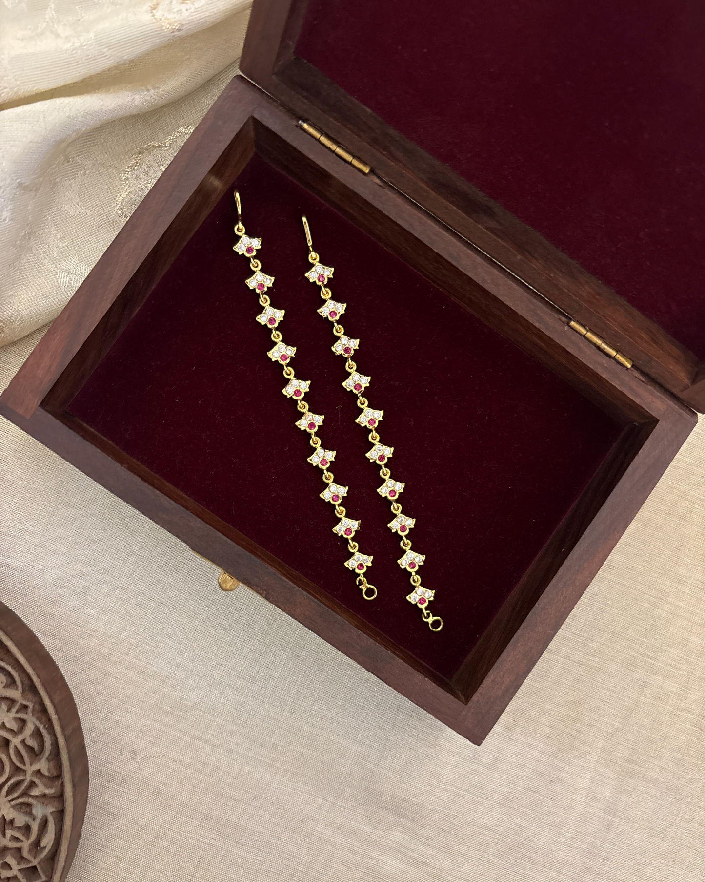 Vintage Impon Straight Ear Chain –  | Ruby & White | EC189