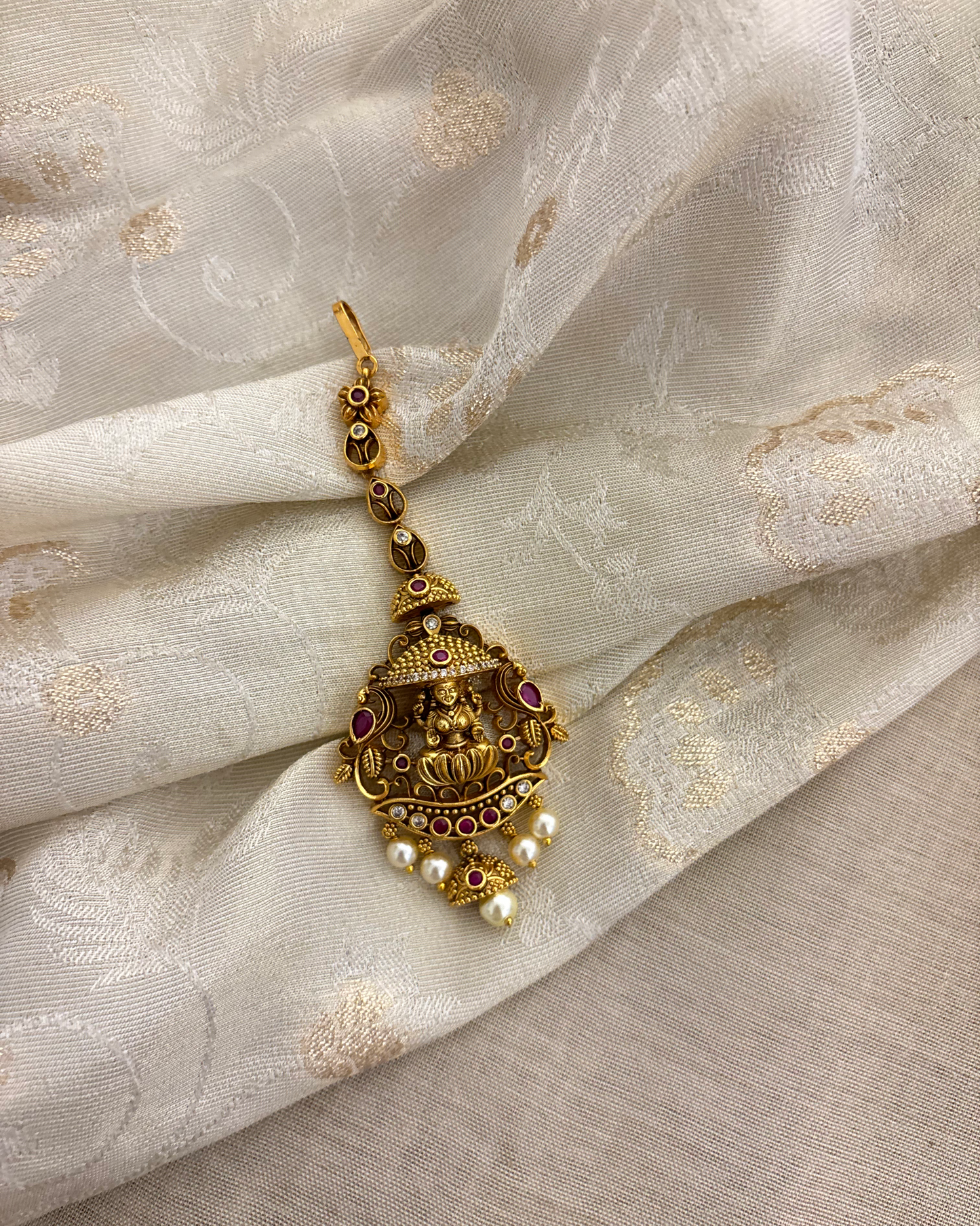 Antique lakshmi Motif Maang Tikka | Ruby & White | MT314