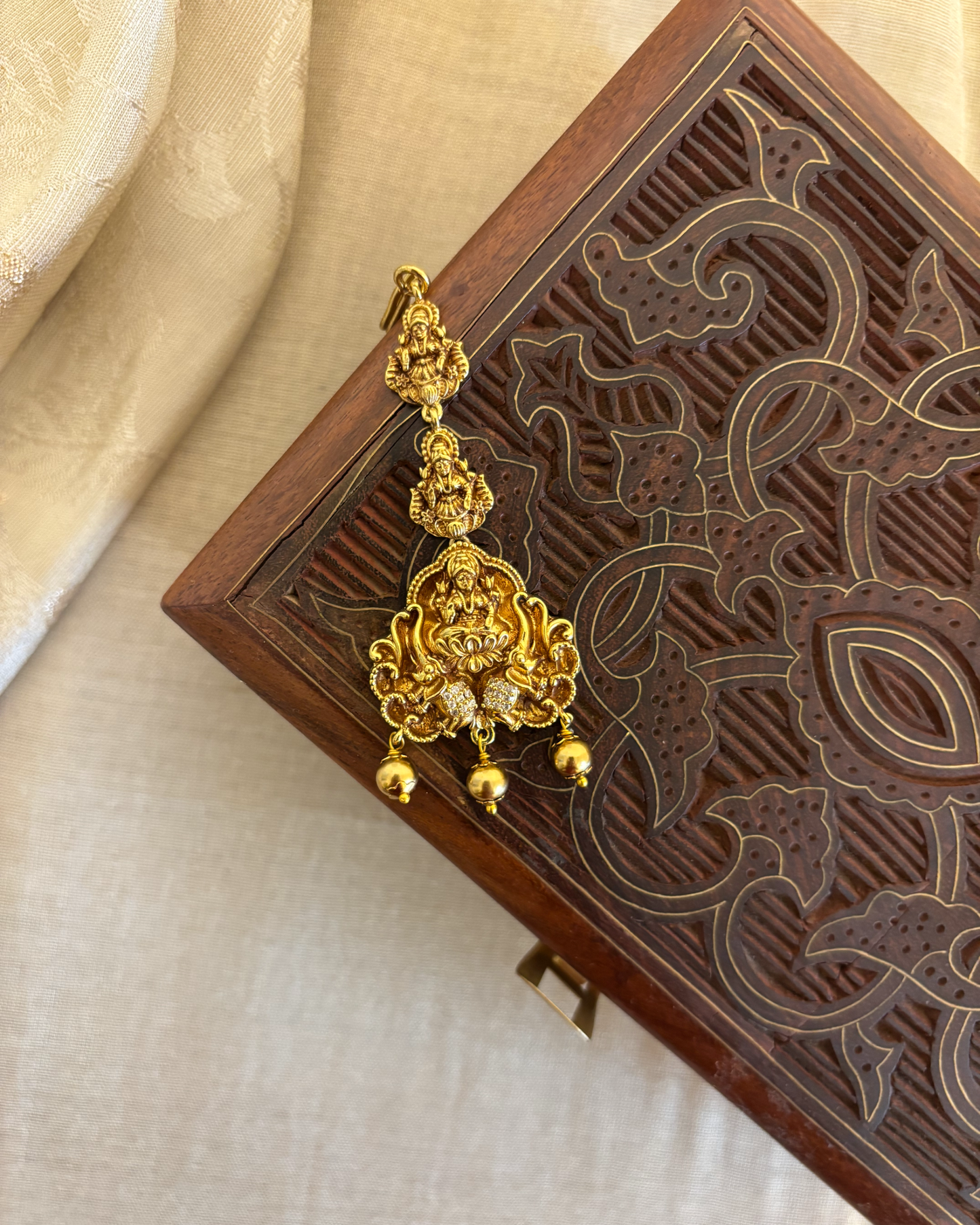 Antique Lakshmi Motif Maang Tikka |  MT319