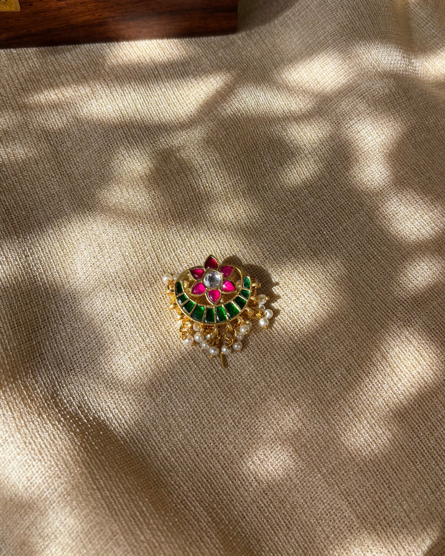 Handcrafted Floral Hair Pin – Jadau Kundan & Pearls | HA051