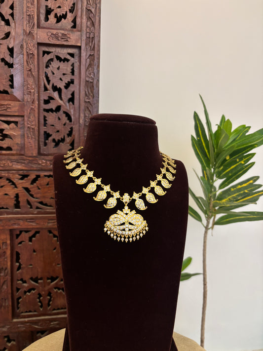 Vintage Impon Necklace With Earrings  –  White | NC646