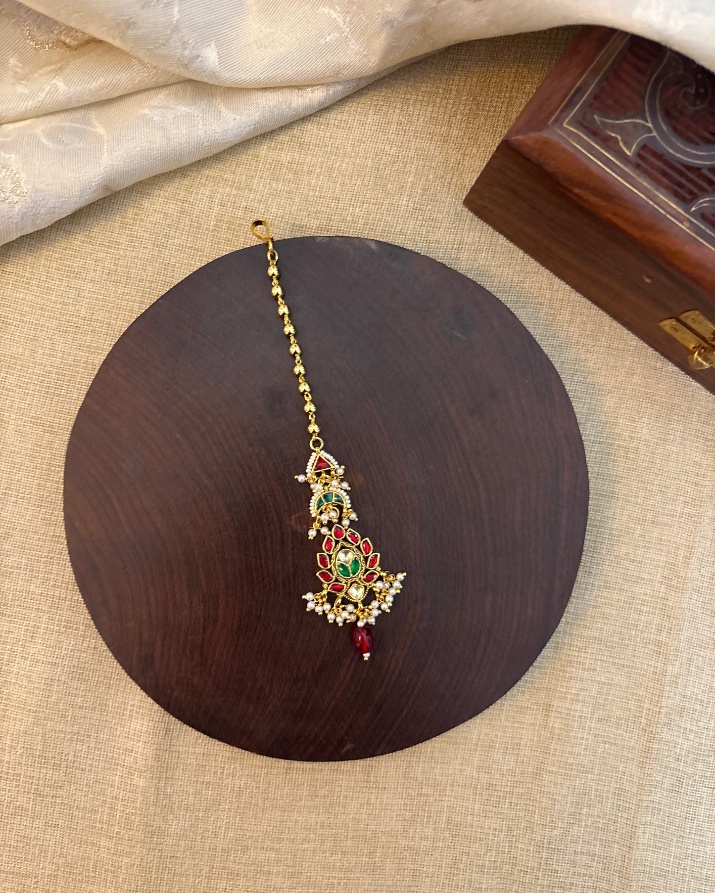 Jadau Kundan Floral Maang Tikka with Pearl Chain | MT098